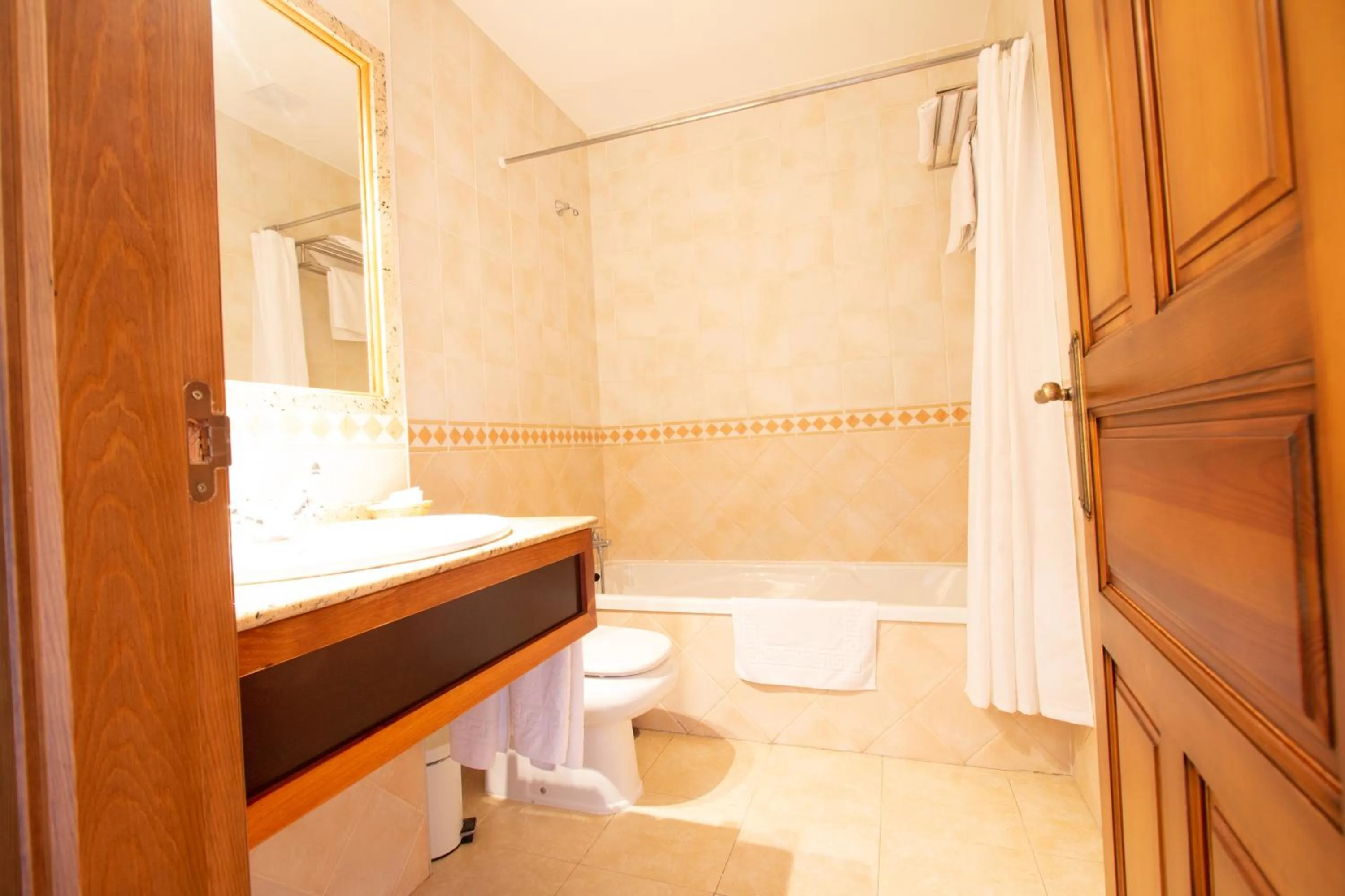 Bathroom in Tirontillana