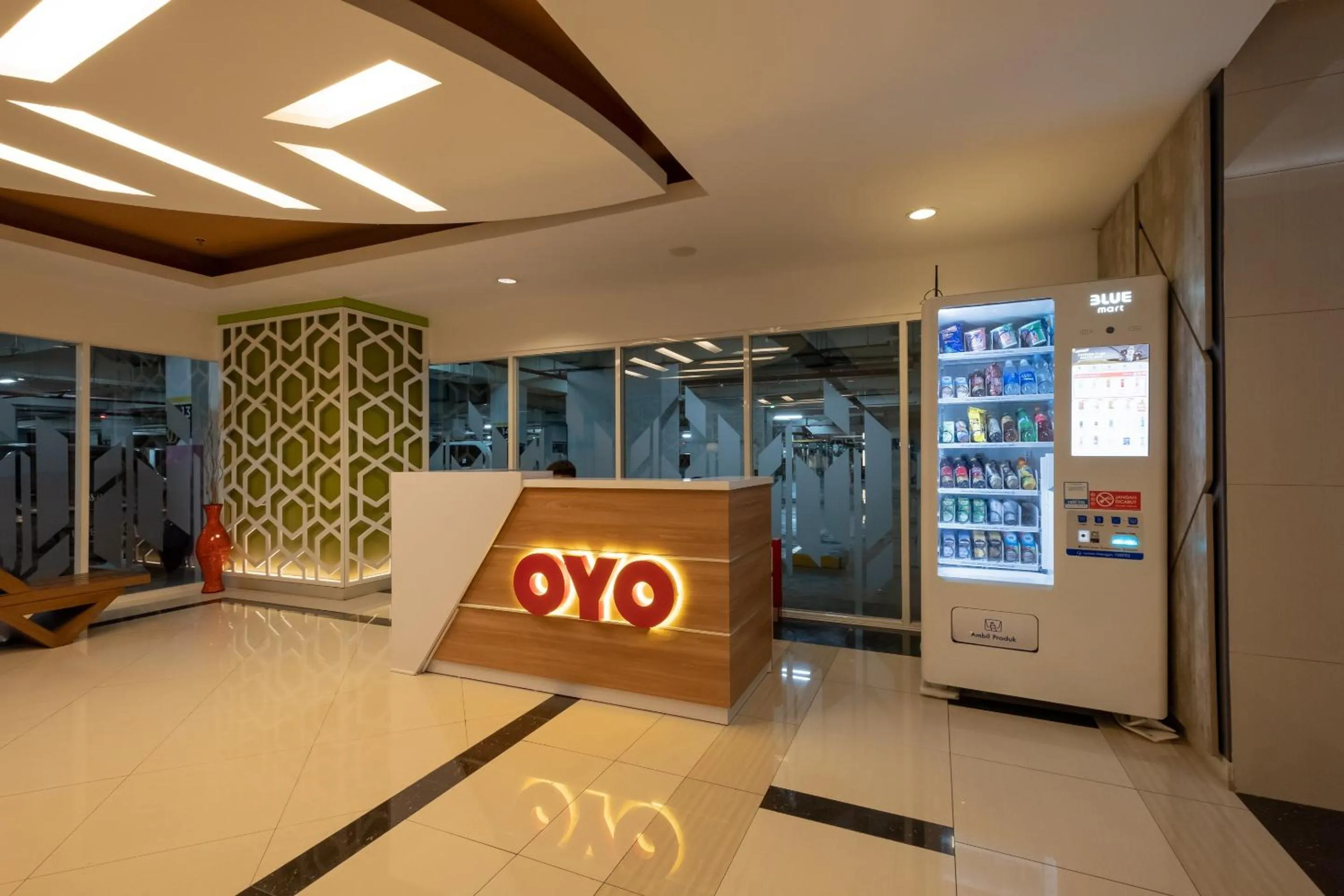 Lobby or reception in OYO 2245 Apartment Grand Kamala Lagoon