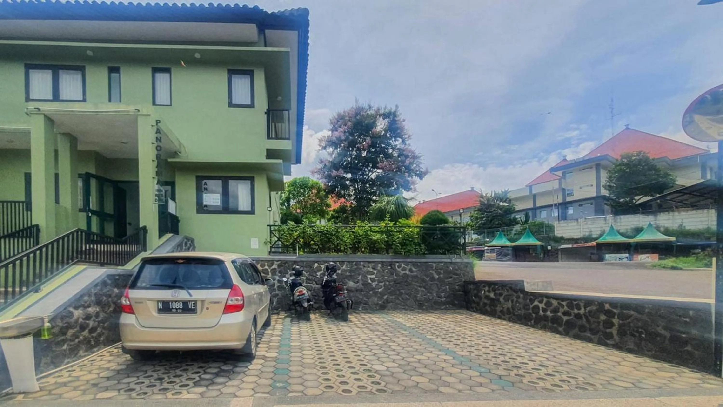 Panorama Inn Residence Batu Redpartner