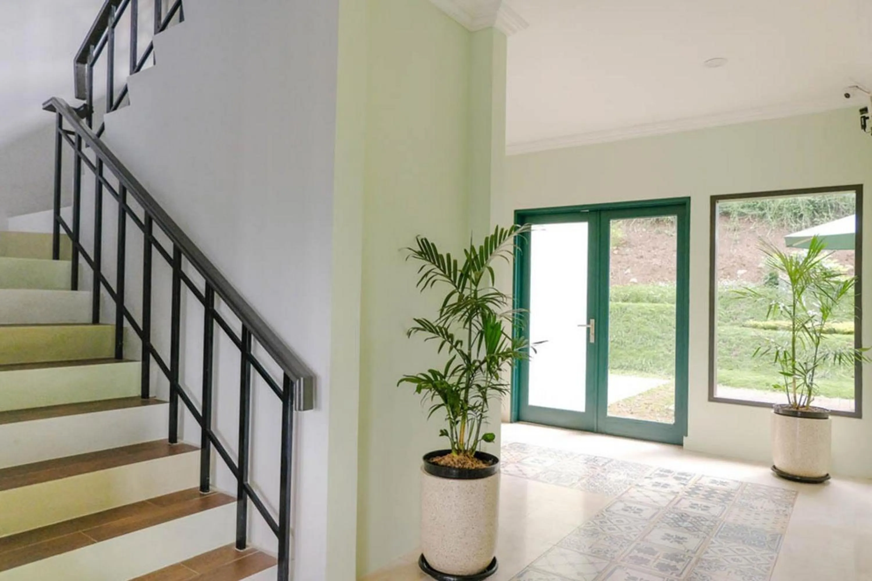 Panorama Inn Residence Batu Redpartner