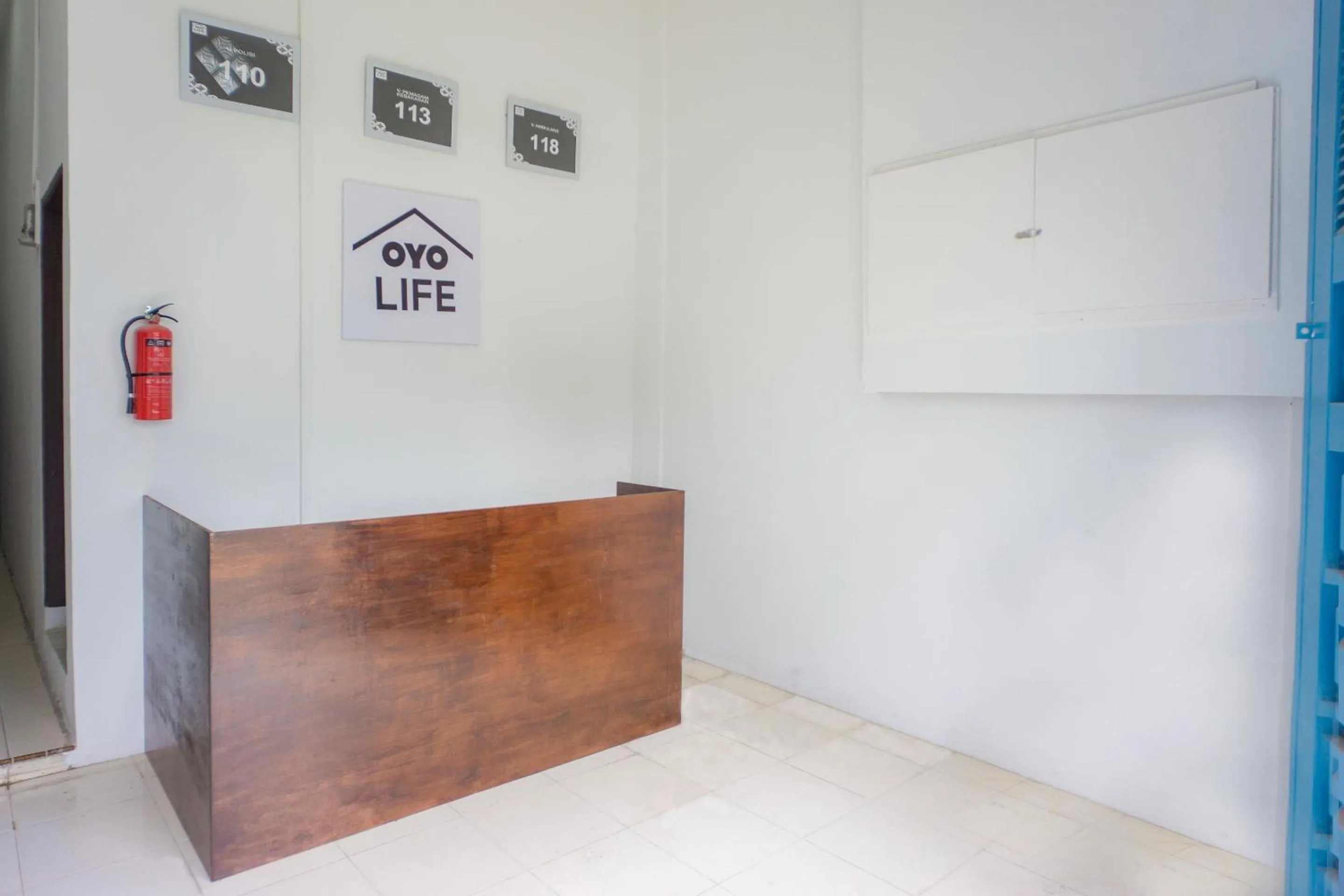 Lobby or reception, Bed in OYO Life 2366 Gatsu Kost