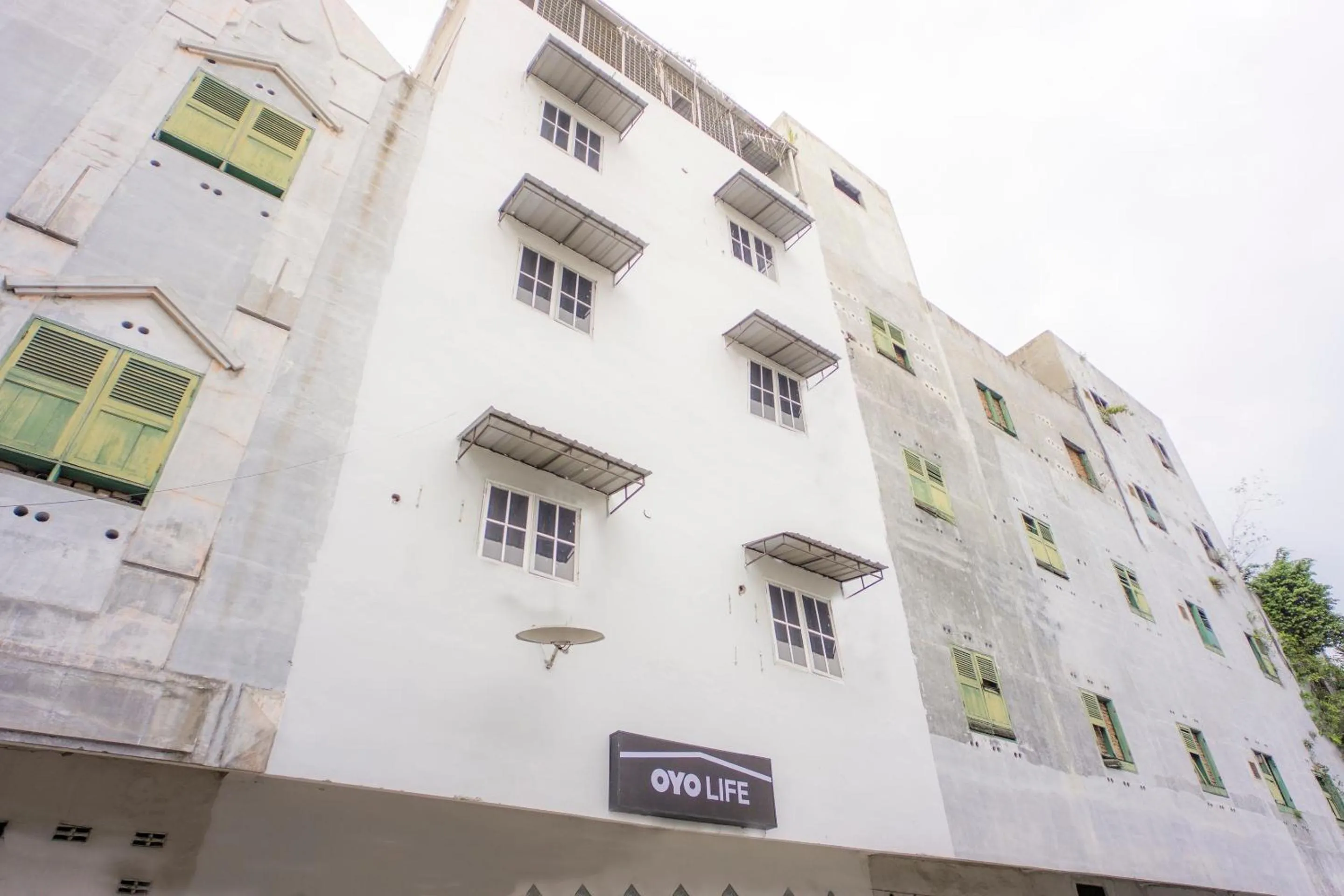 Facade/entrance in OYO Life 2366 Gatsu Kost