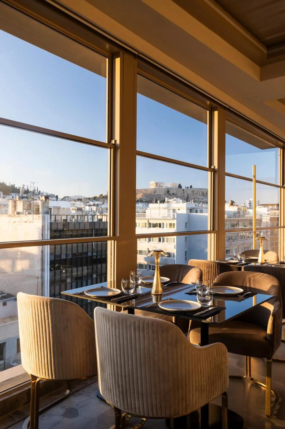 Restaurant/places to eat in Heritage Hill Hotel