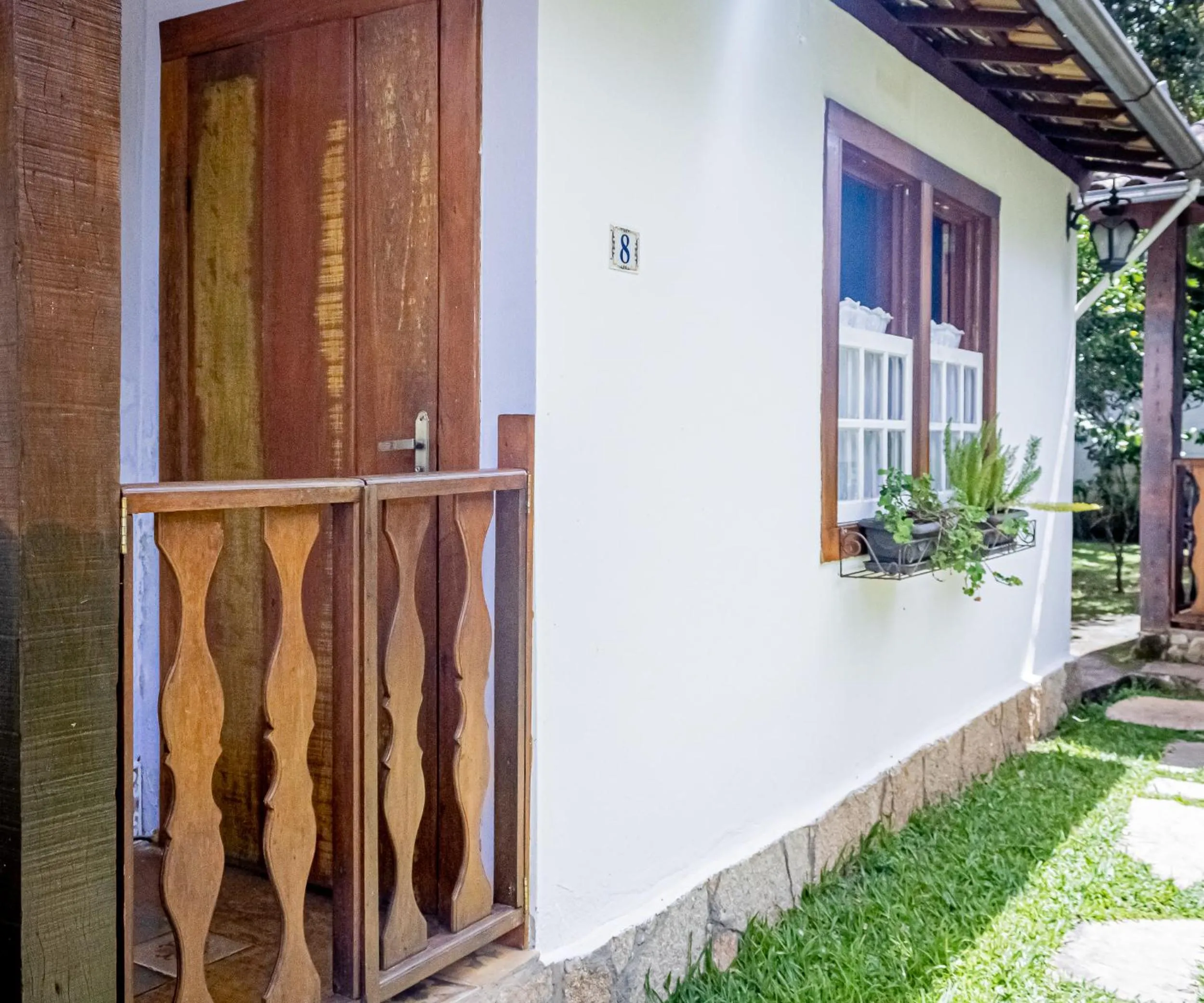 Property building in Casa de Violeta Pousada