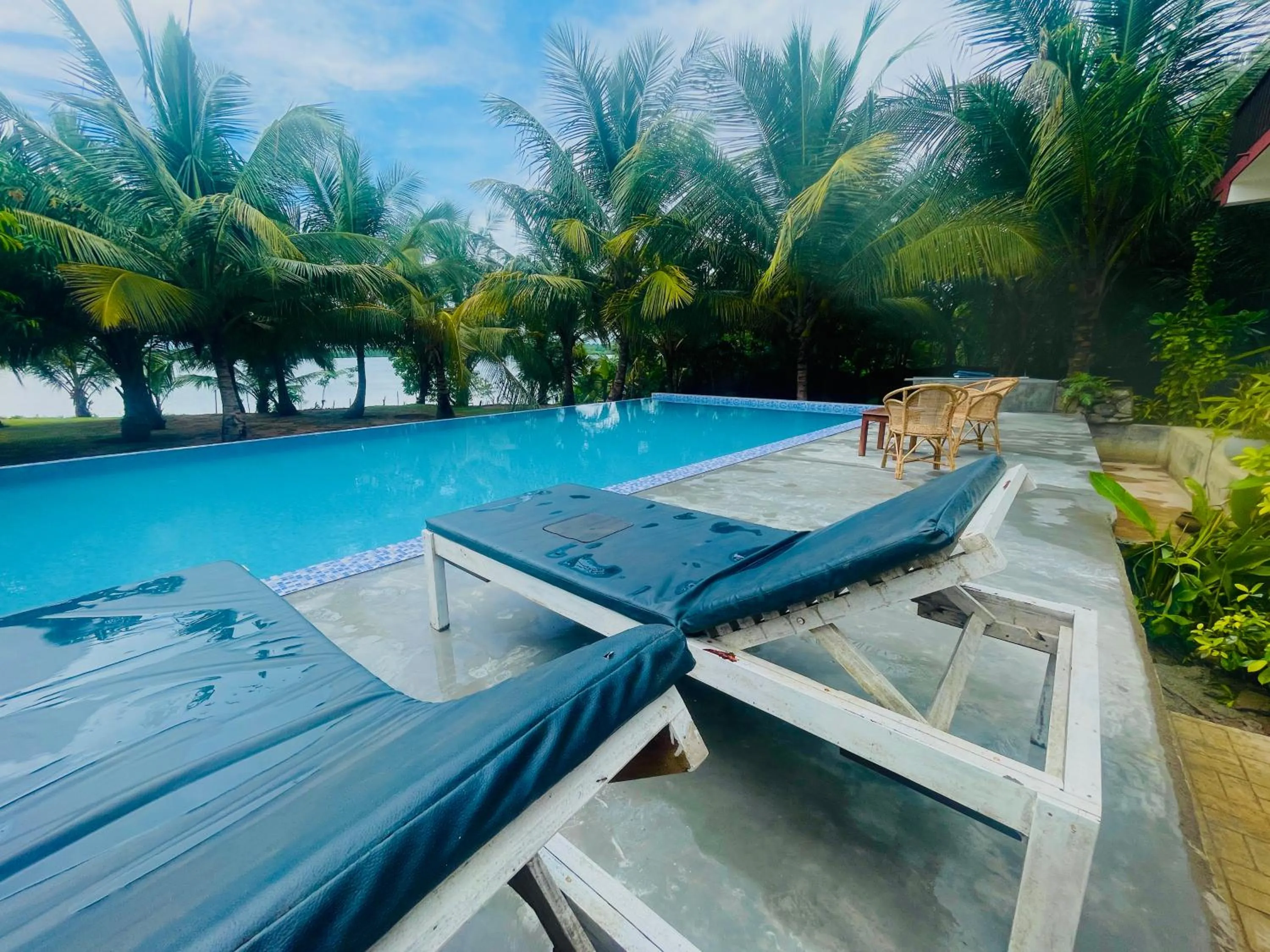 Ashansa Lagoon Resort