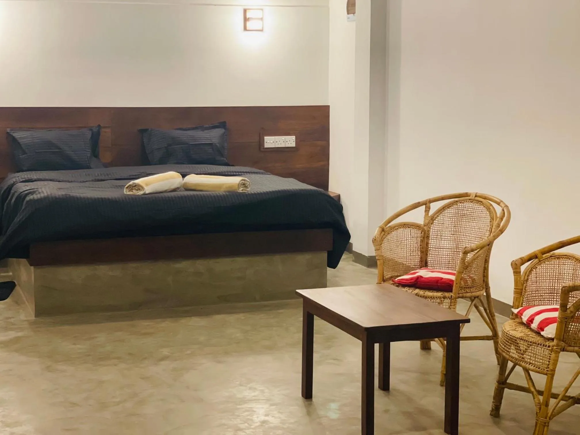 Bed in Ashansa Lagoon Resort