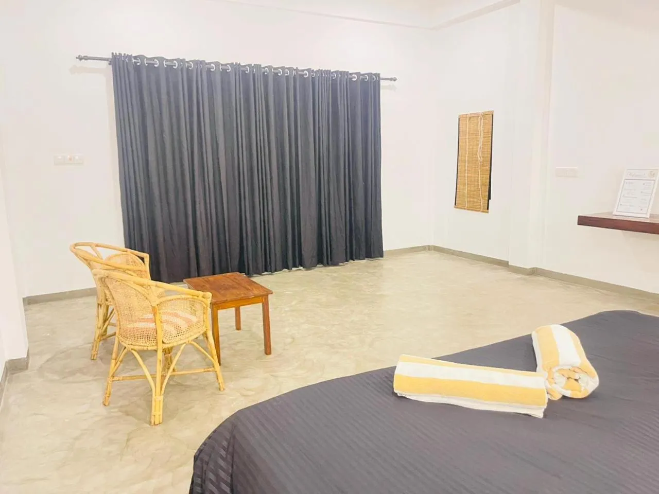 Bed in Ashansa Lagoon Resort