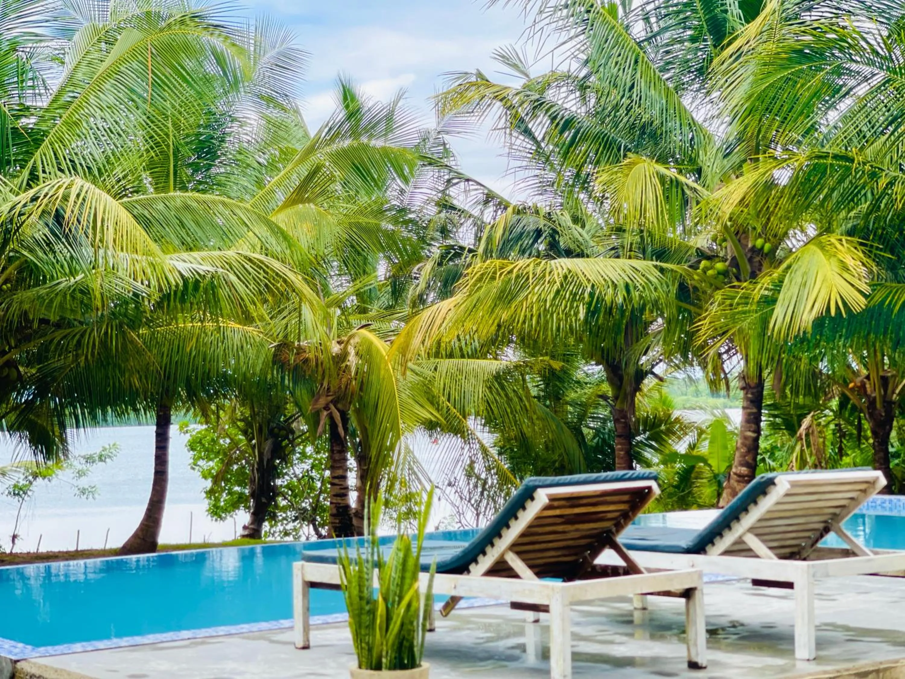 Ashansa Lagoon Resort