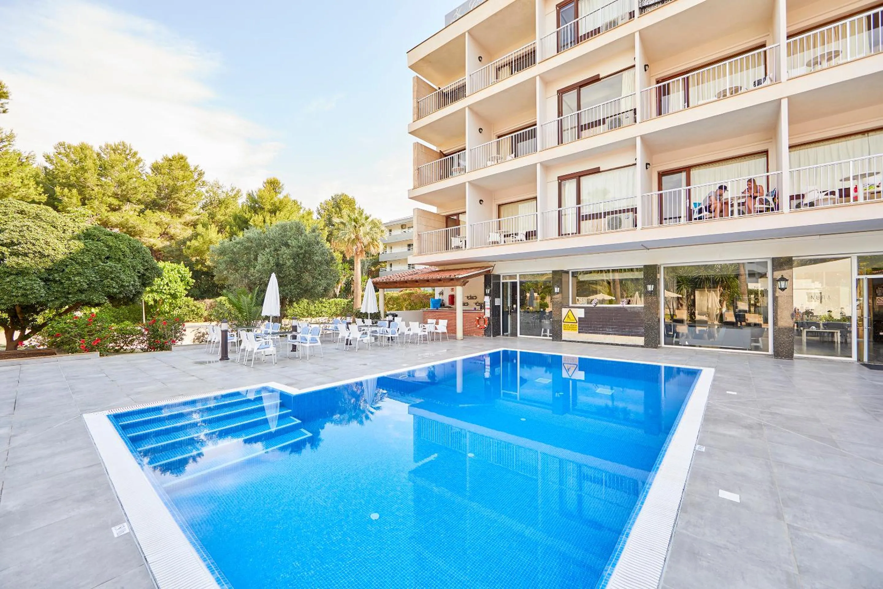 Swimming pool in NURA Condor