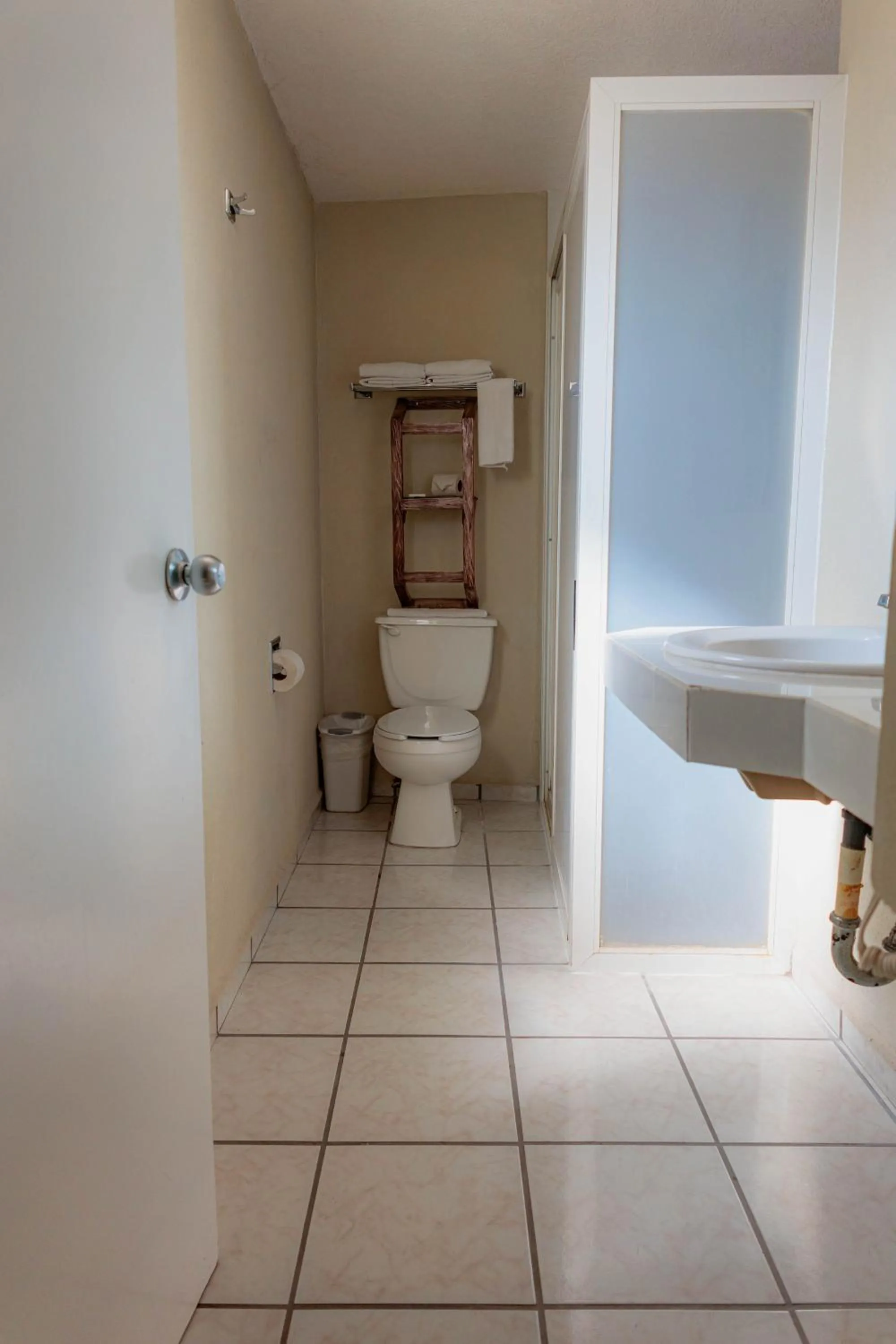 Bathroom in Howard Johnson by Wyndham Guanajuato Leon Avenida