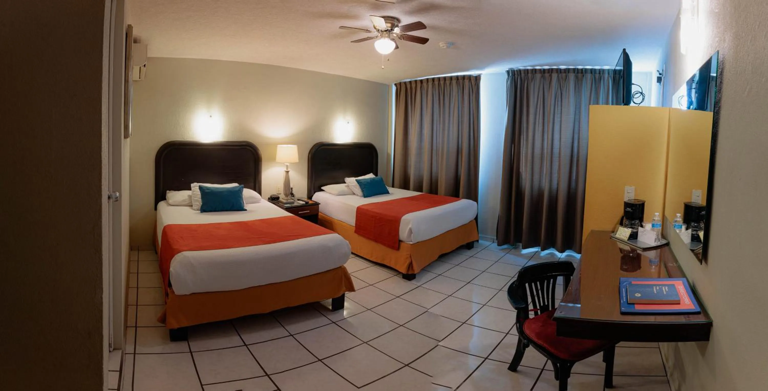 Photo of the whole room in Howard Johnson by Wyndham Guanajuato Leon Avenida