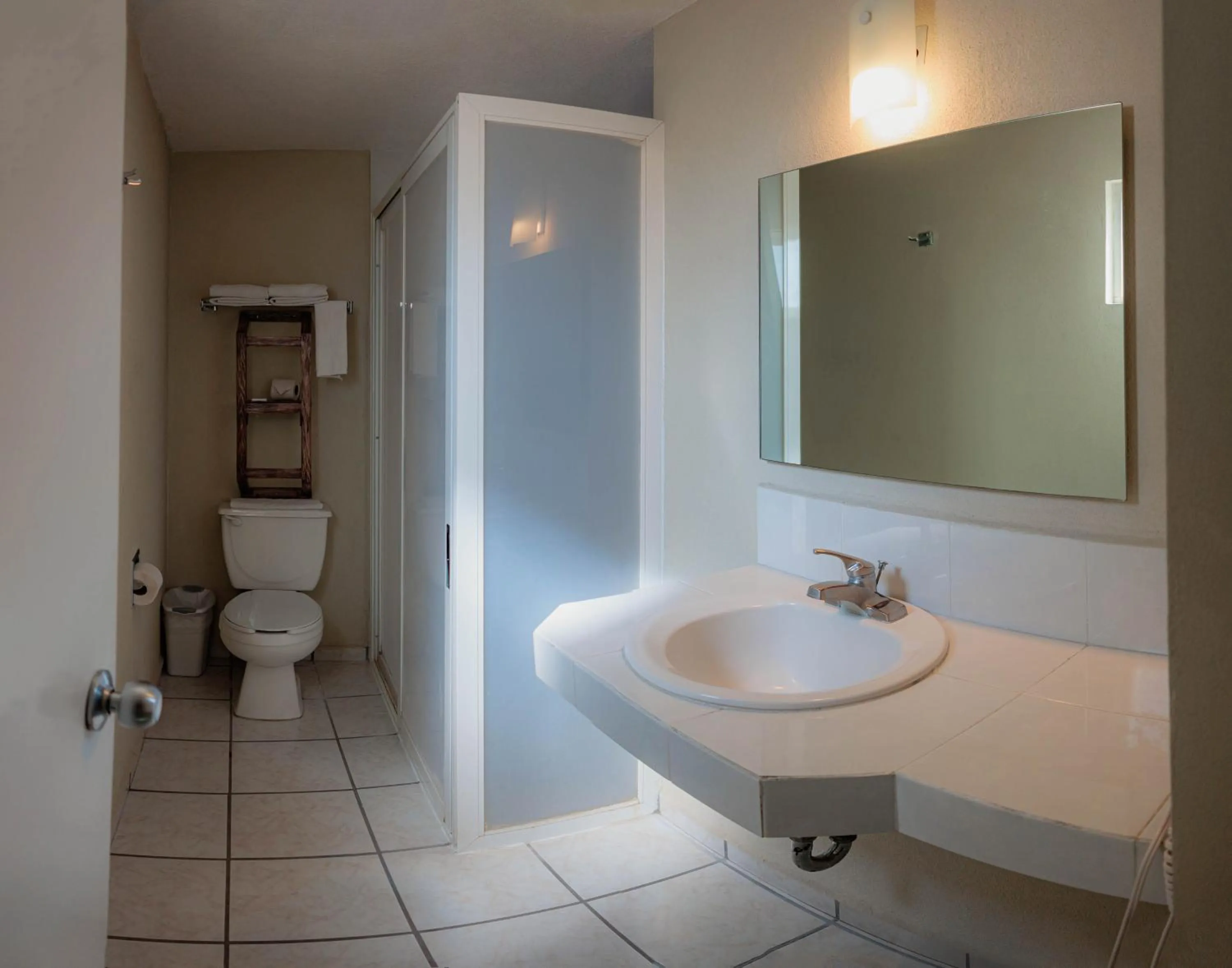 Shower in Howard Johnson by Wyndham Guanajuato Leon Avenida