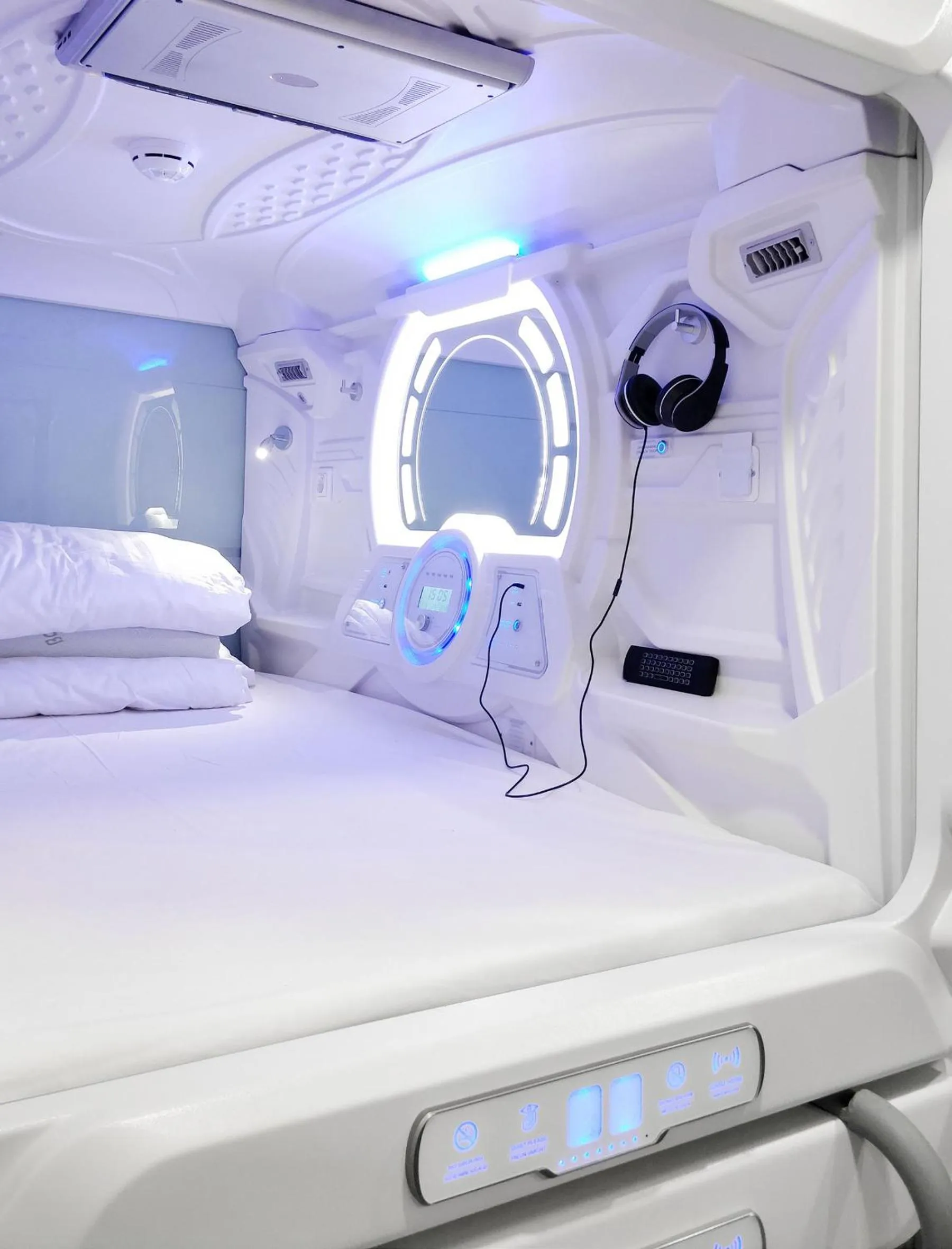 bunk bed, Bed in Capsule Hostels Tallinn