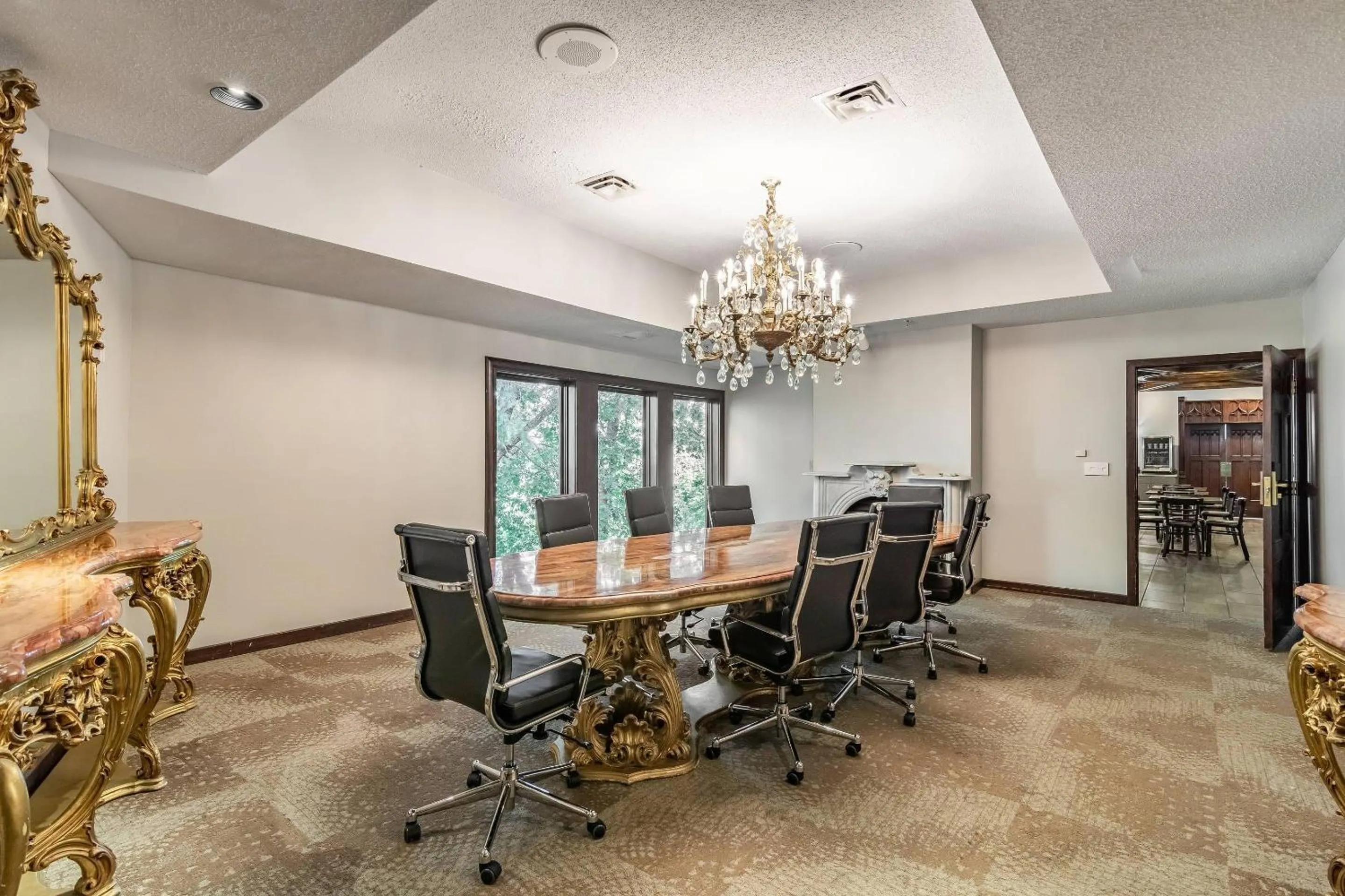 Meeting/conference room in Riverview Inn & Suites, an Ascend Collection Hotel