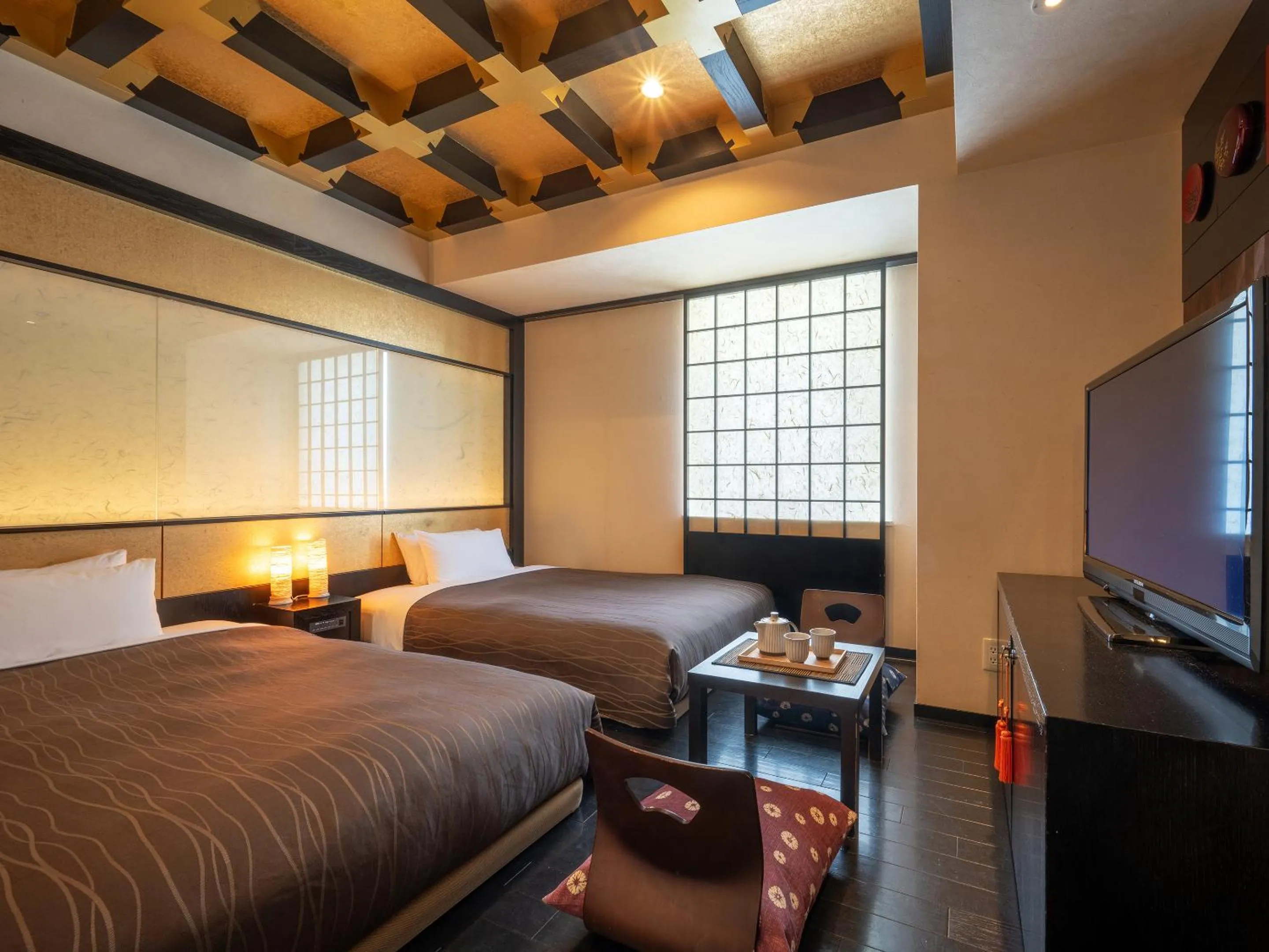 Photo of the whole room, Bed in Sendai Washington Hotel