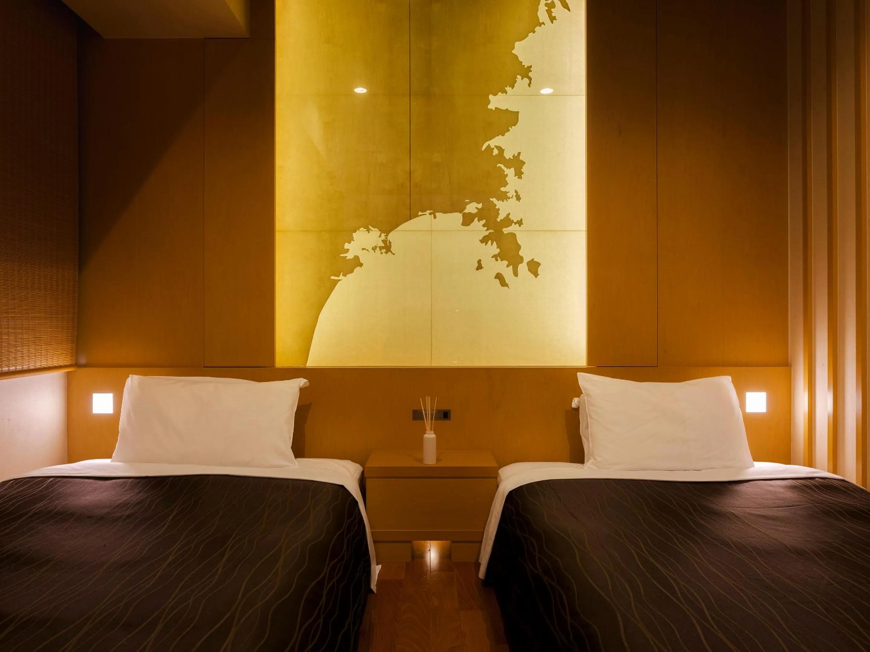 Photo of the whole room, Bed in Sendai Washington Hotel