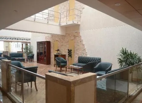 Lobby or reception in Savoy Suites Manesar