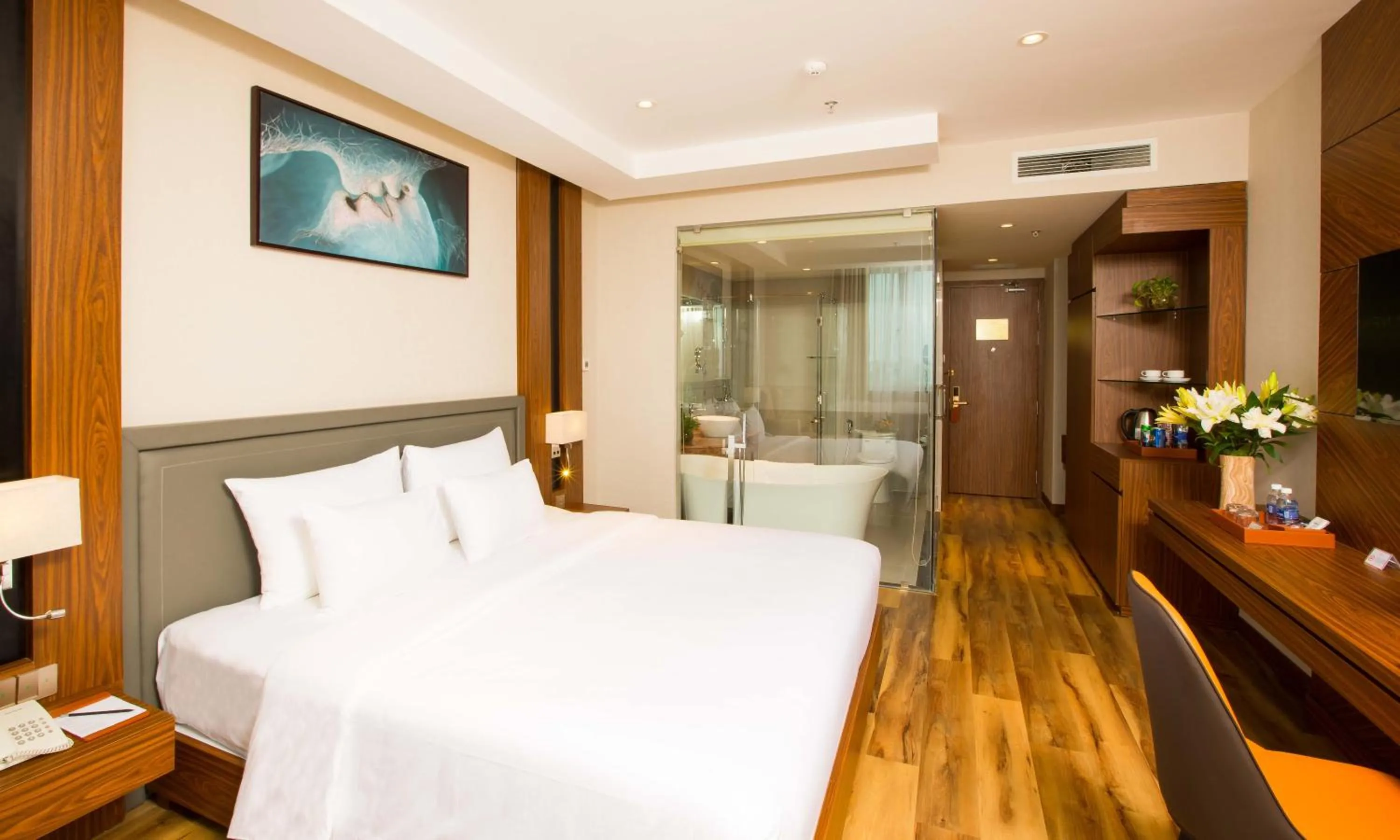 Bed in Van Phat Riverside Hotel