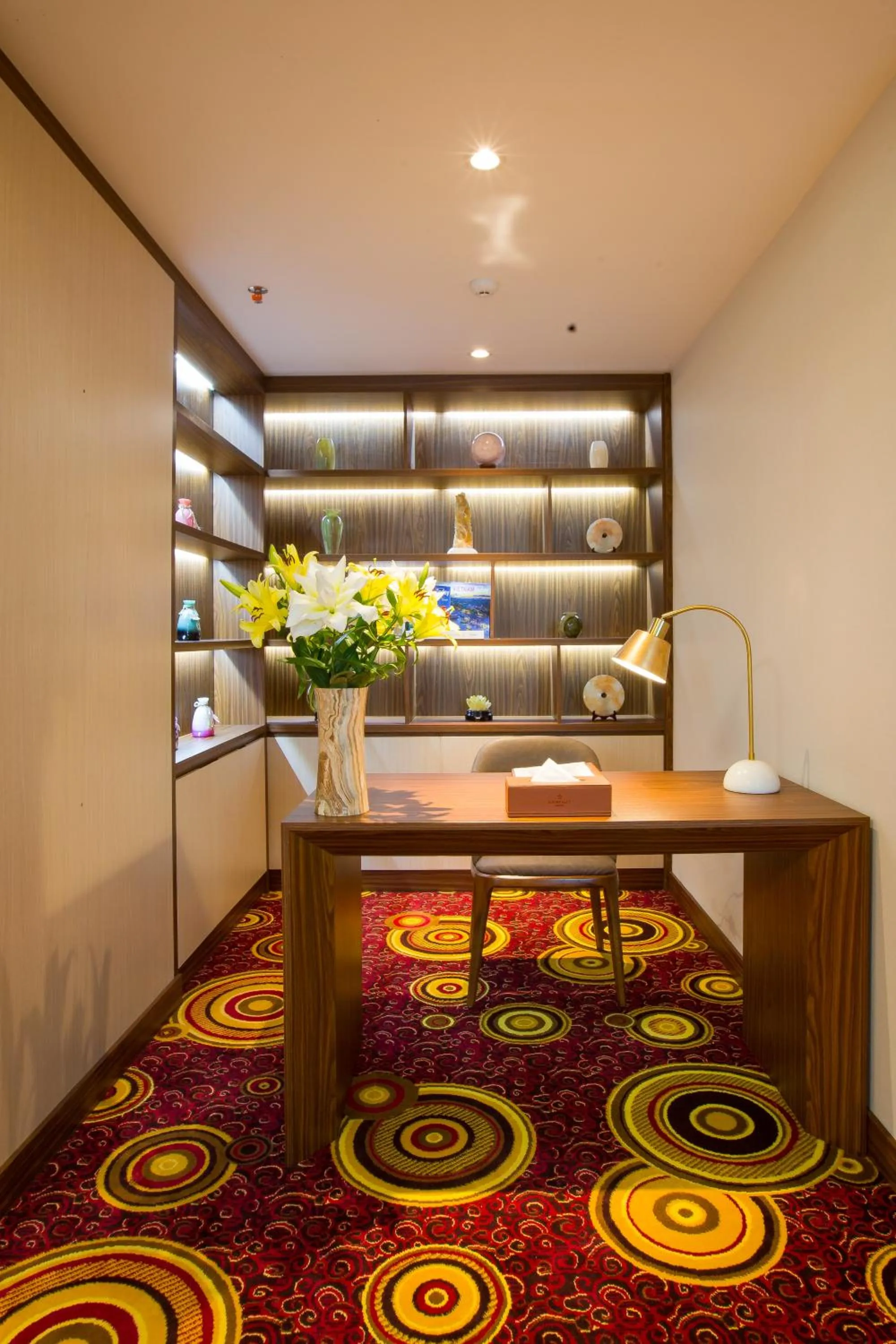 Seating area in Van Phat Riverside Hotel