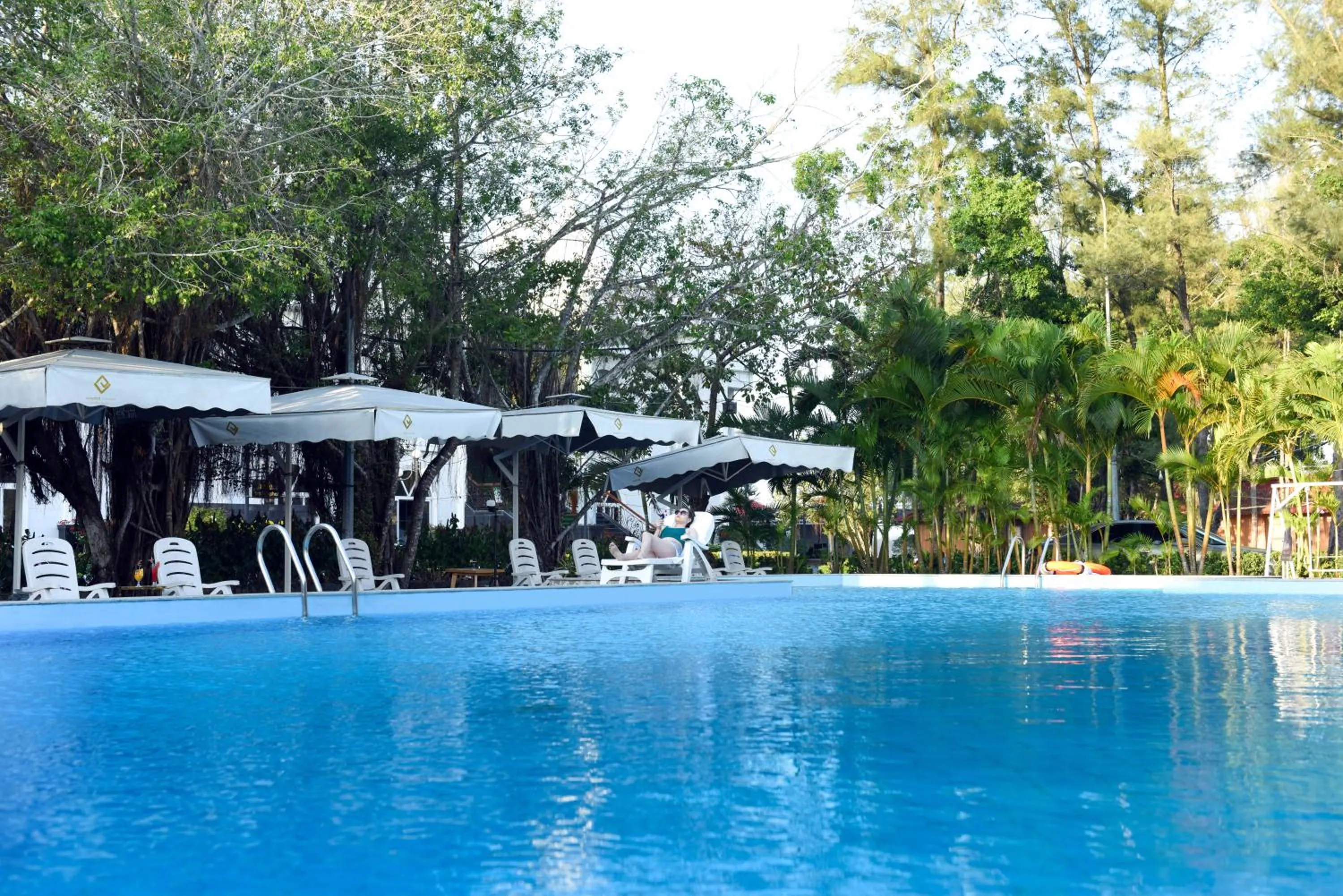 Day in Van Phat Riverside Hotel