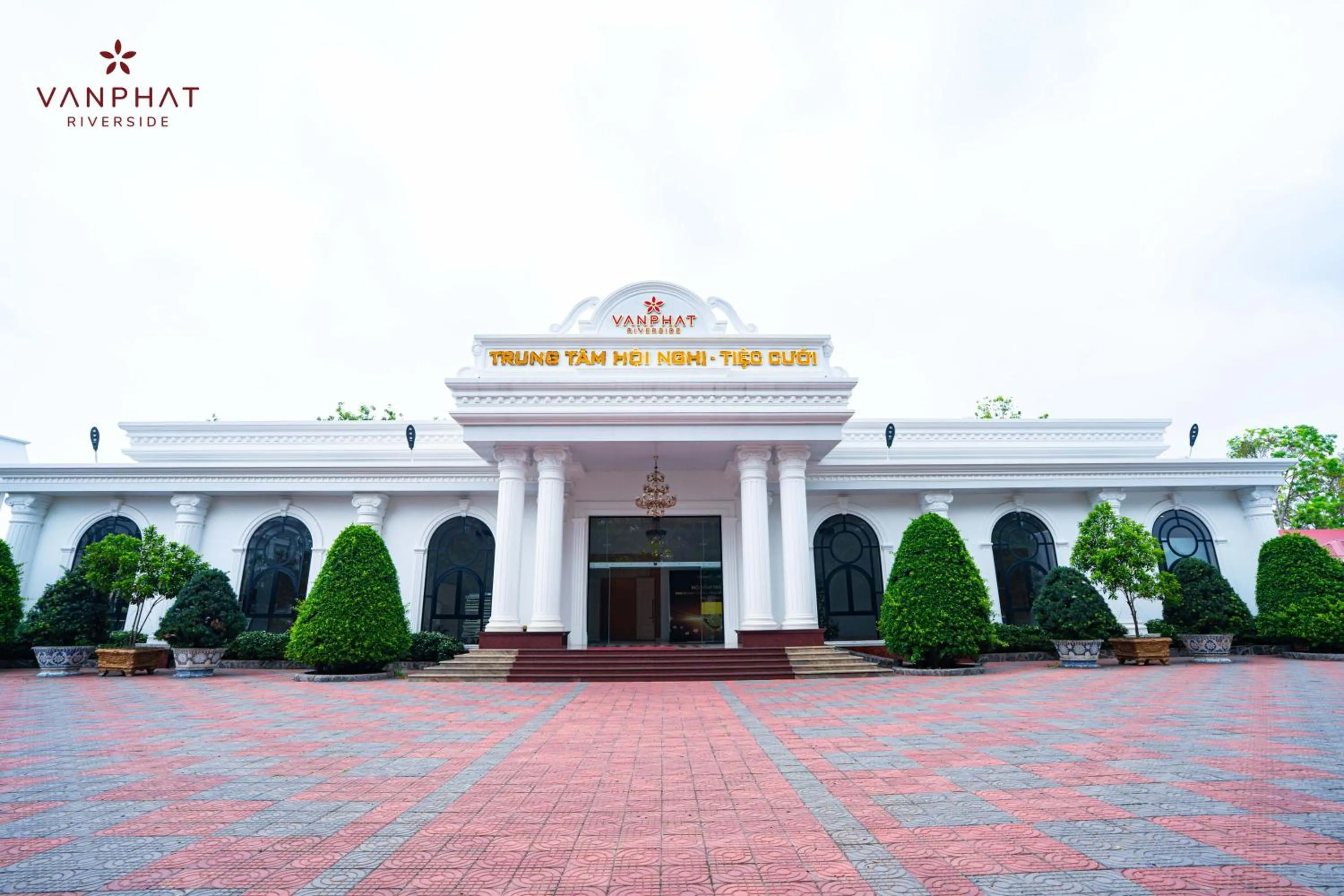 Property building in Van Phat Riverside Hotel