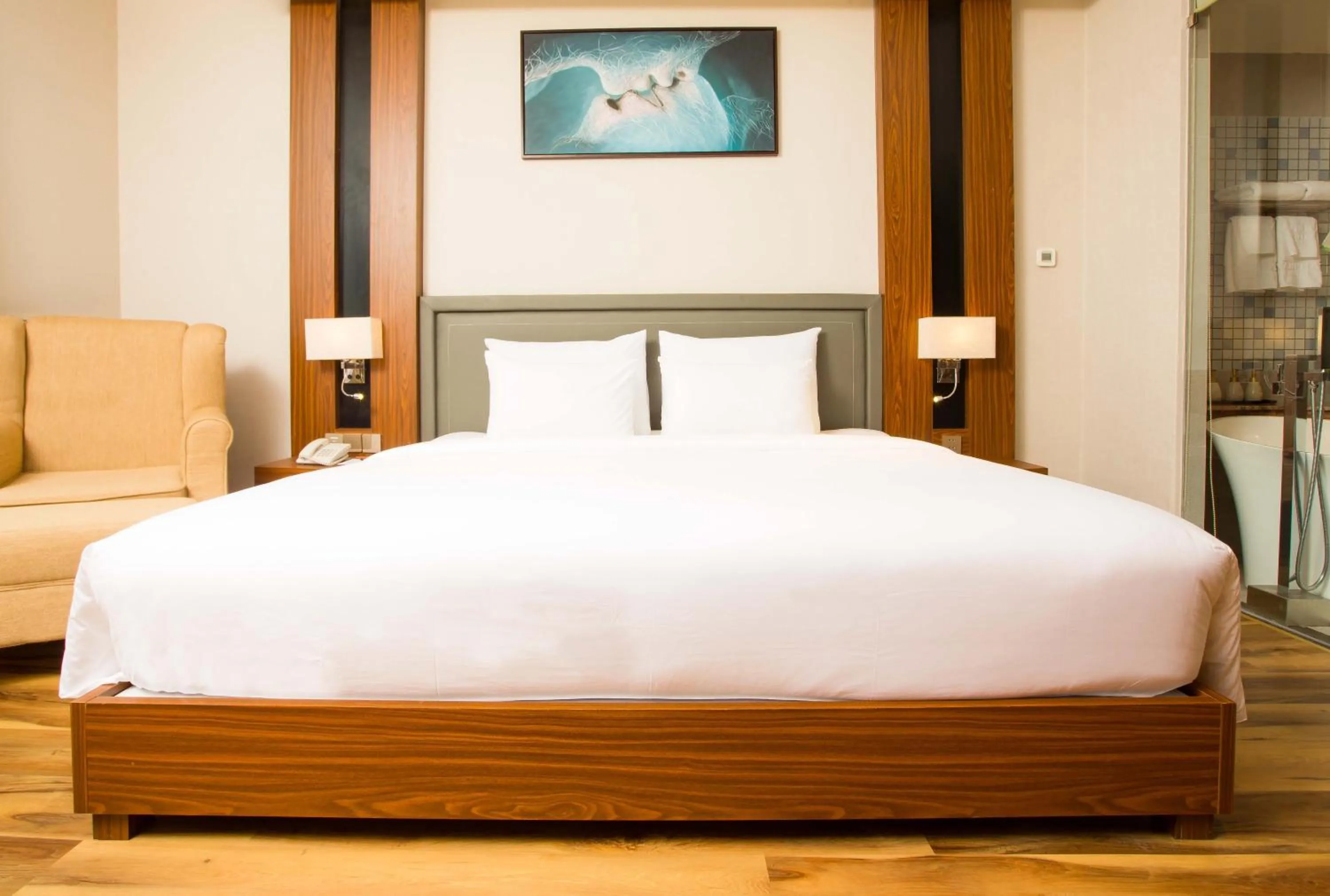 Bed in Van Phat Riverside Hotel