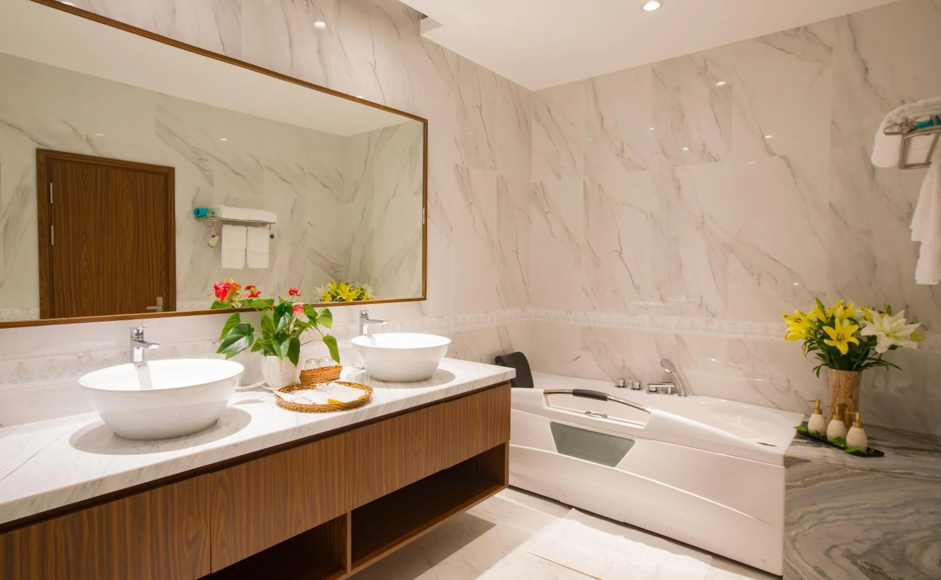 Bathroom in Van Phat Riverside Hotel