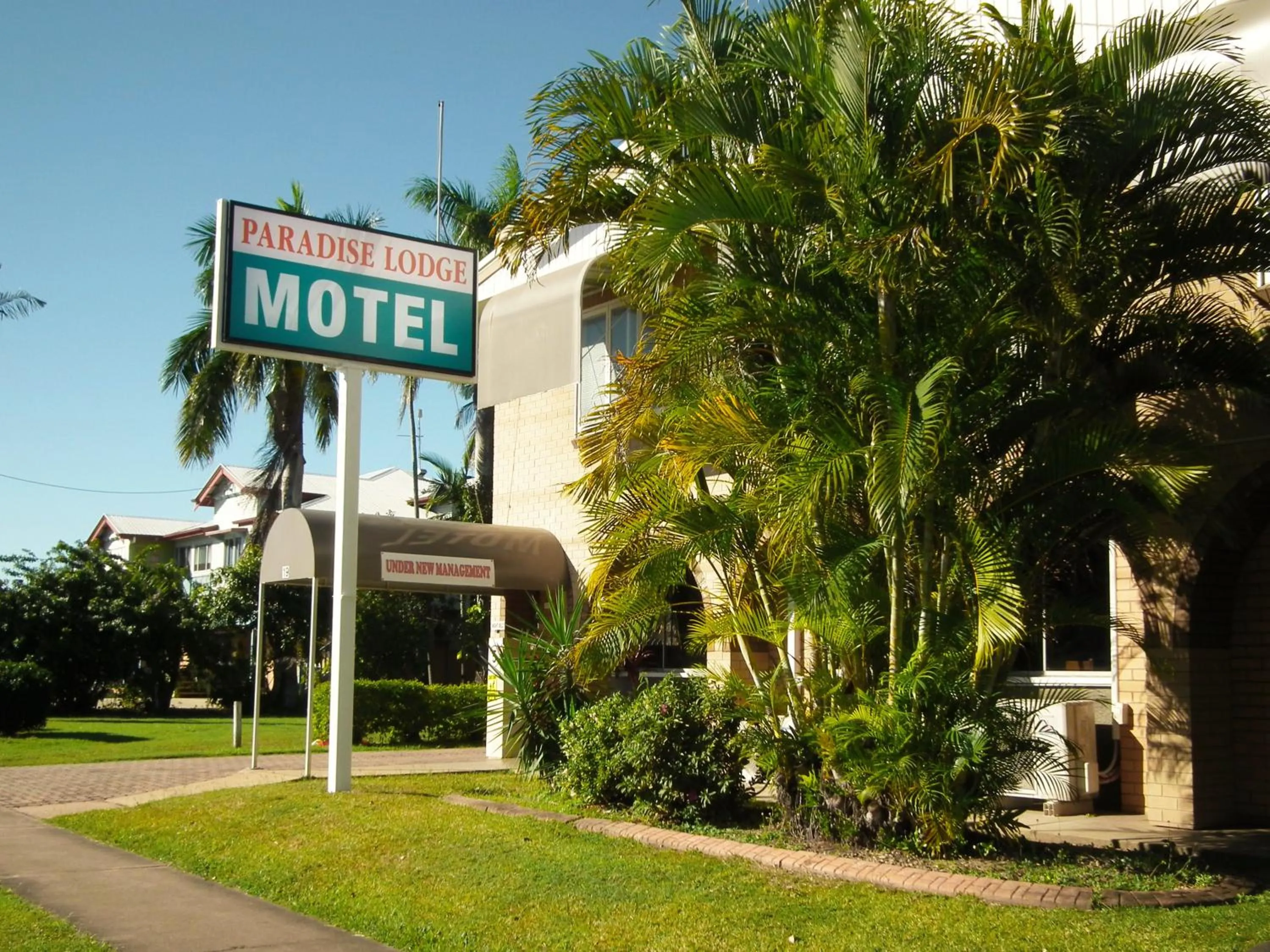 Property building in Paradise Motel