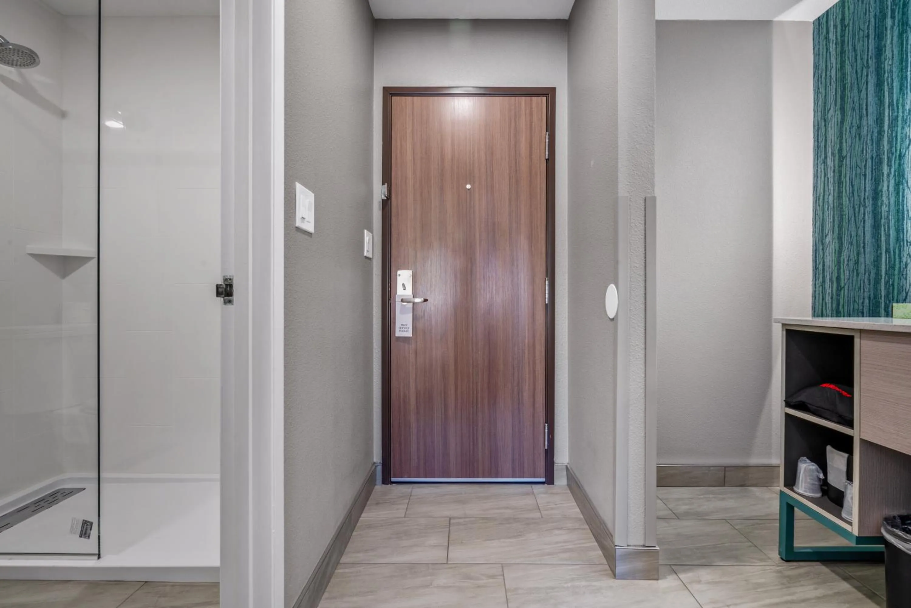 Bathroom in Avania Inn of Santa Barbara