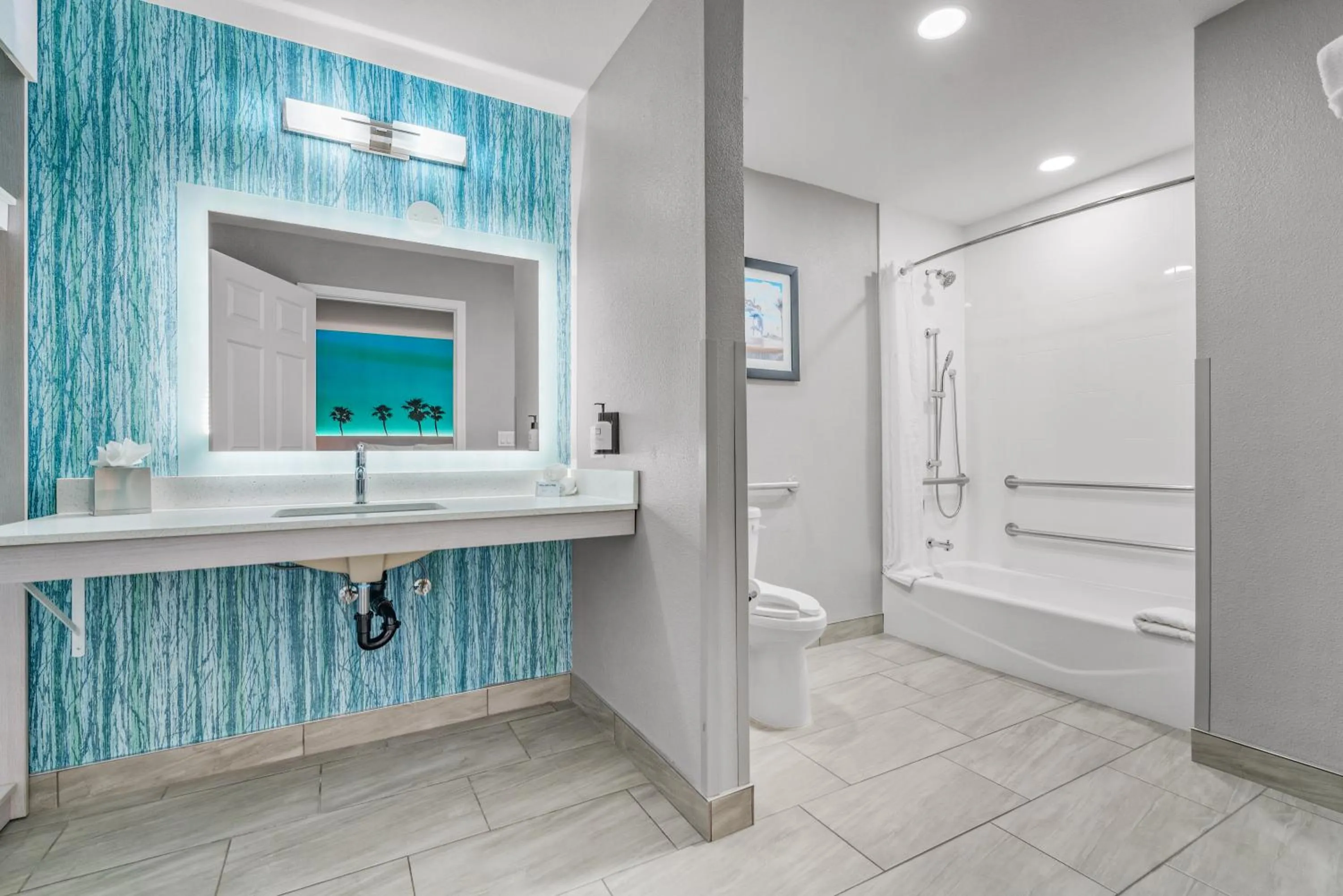 Bathroom in Avania Inn of Santa Barbara