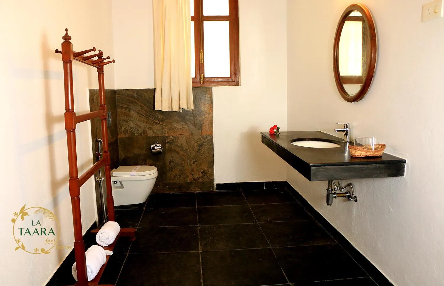 La Taara - Feel Home