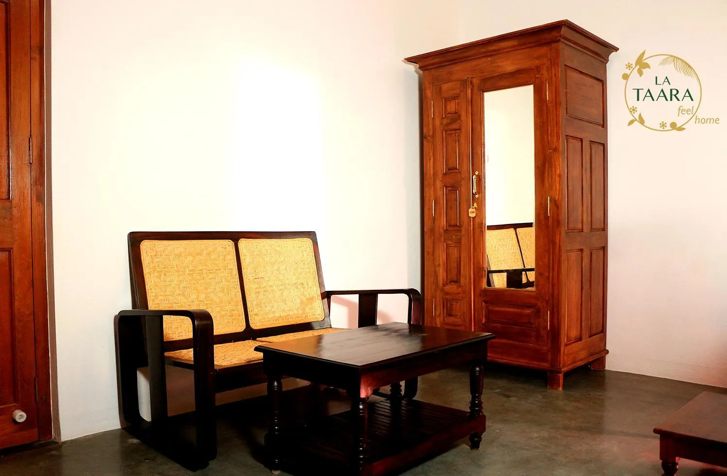 La Taara - Feel Home