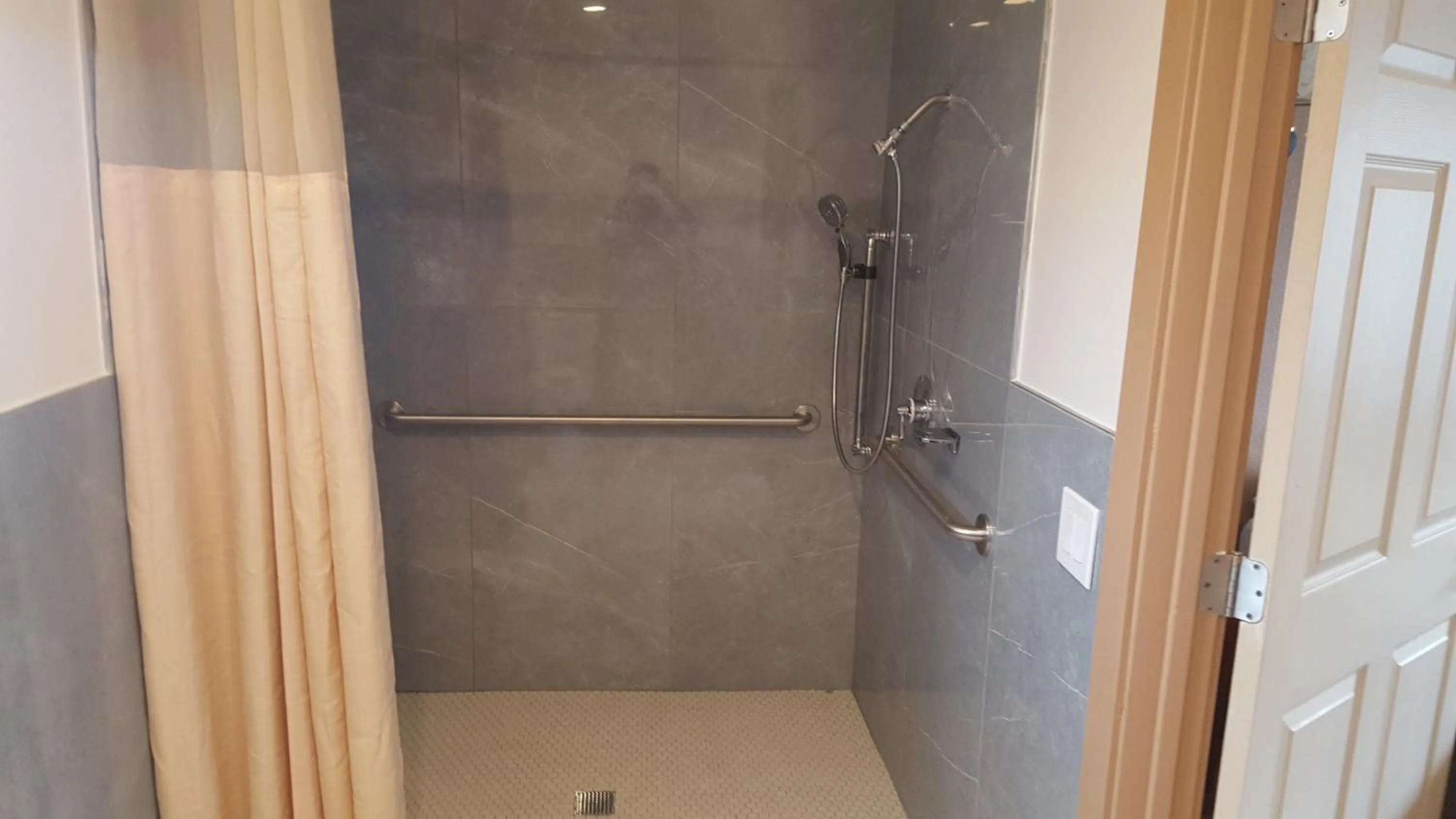 Bay Bridge Inn Oakland