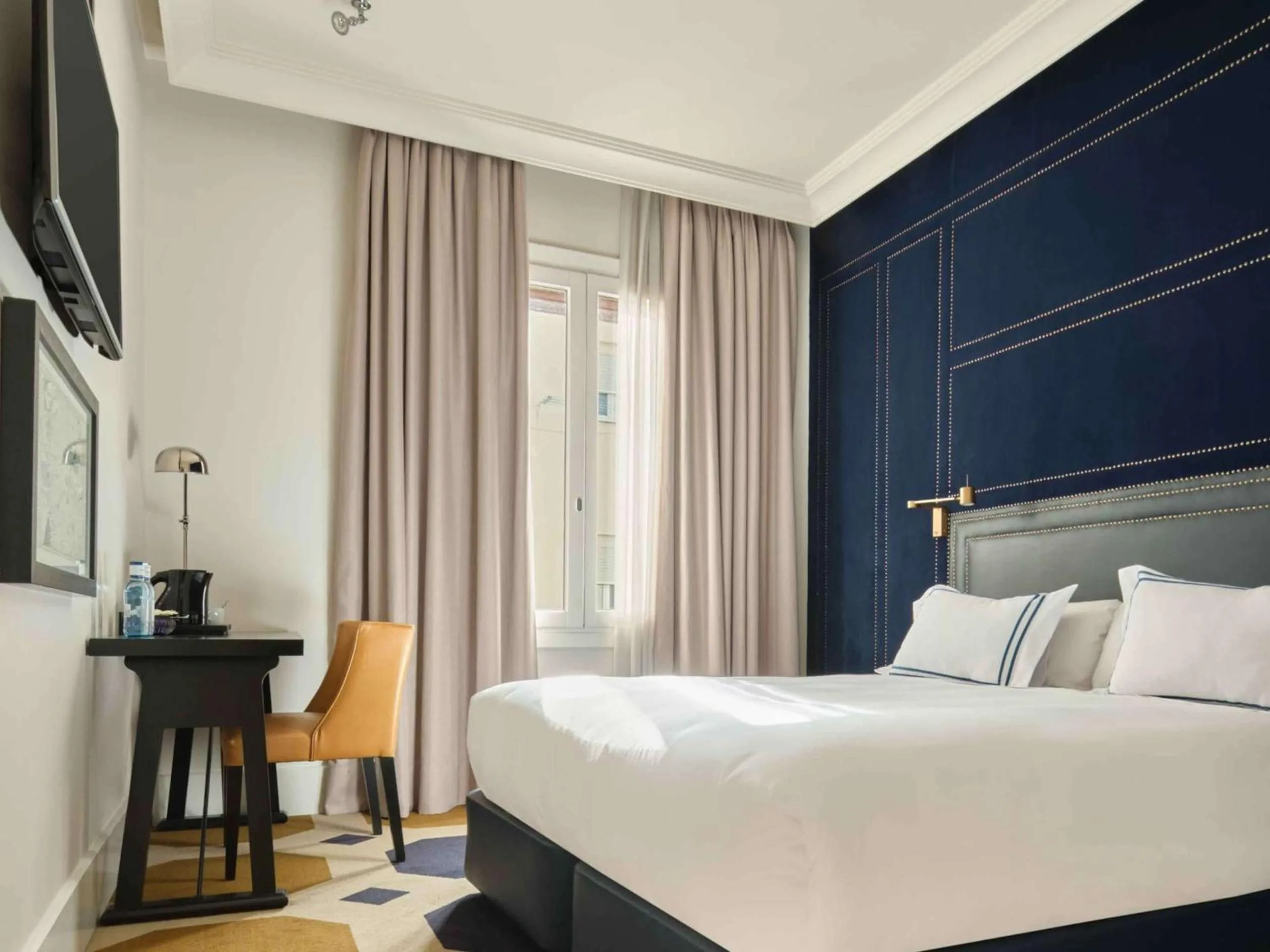 Bedroom, Bed in Only YOU Boutique Hotel Madrid