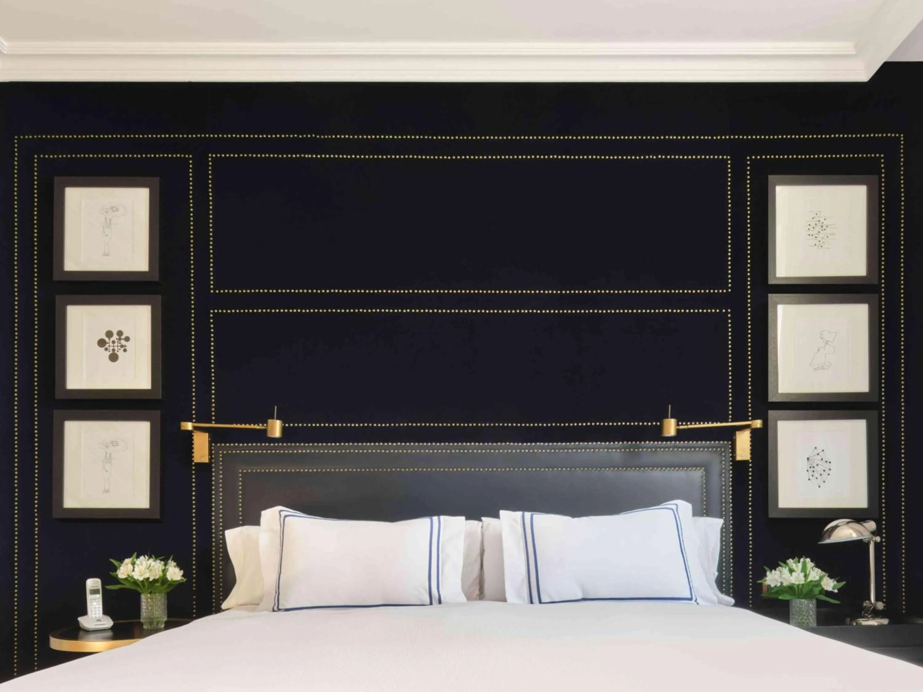 Bed in Only YOU Boutique Hotel Madrid