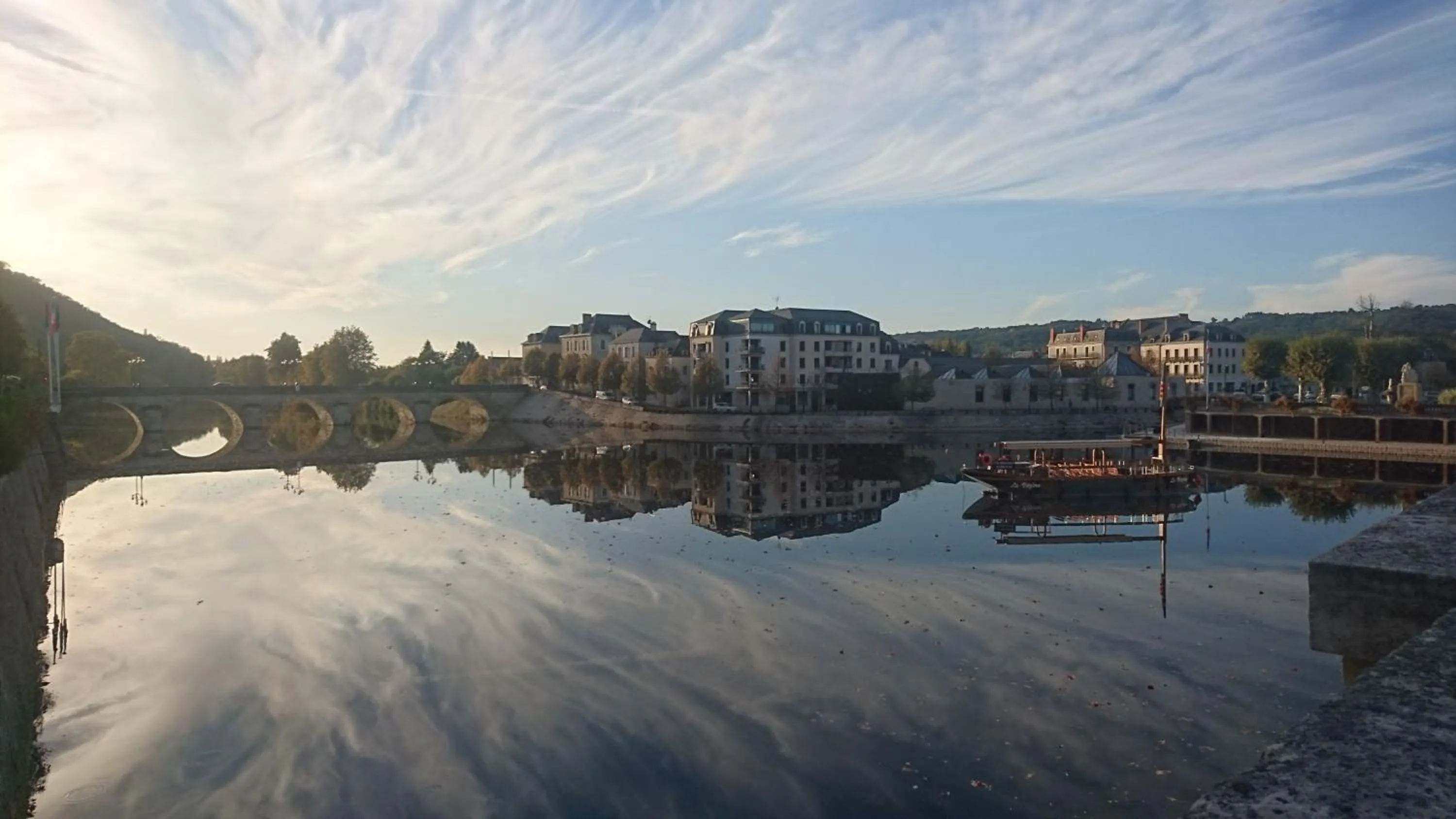 Nearby landmark in Hôtel Grand Confort Le Moulin Rouge
