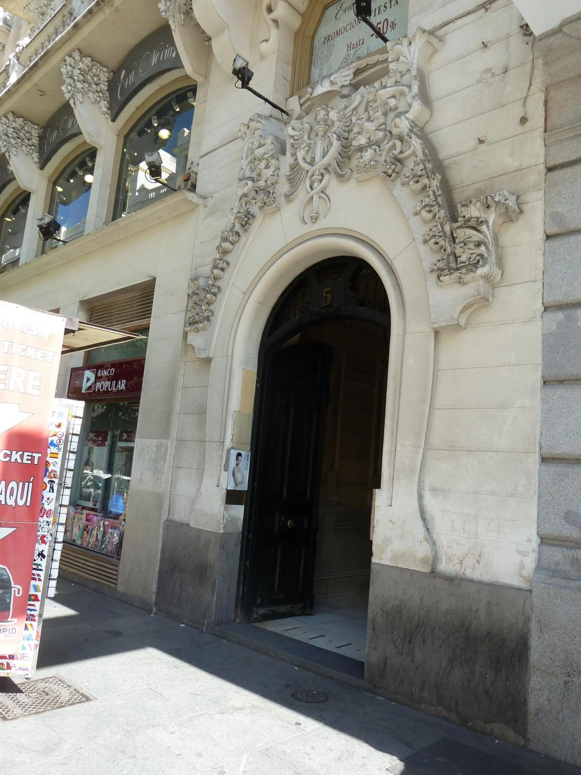 Facade/entrance in Hostal Mayor