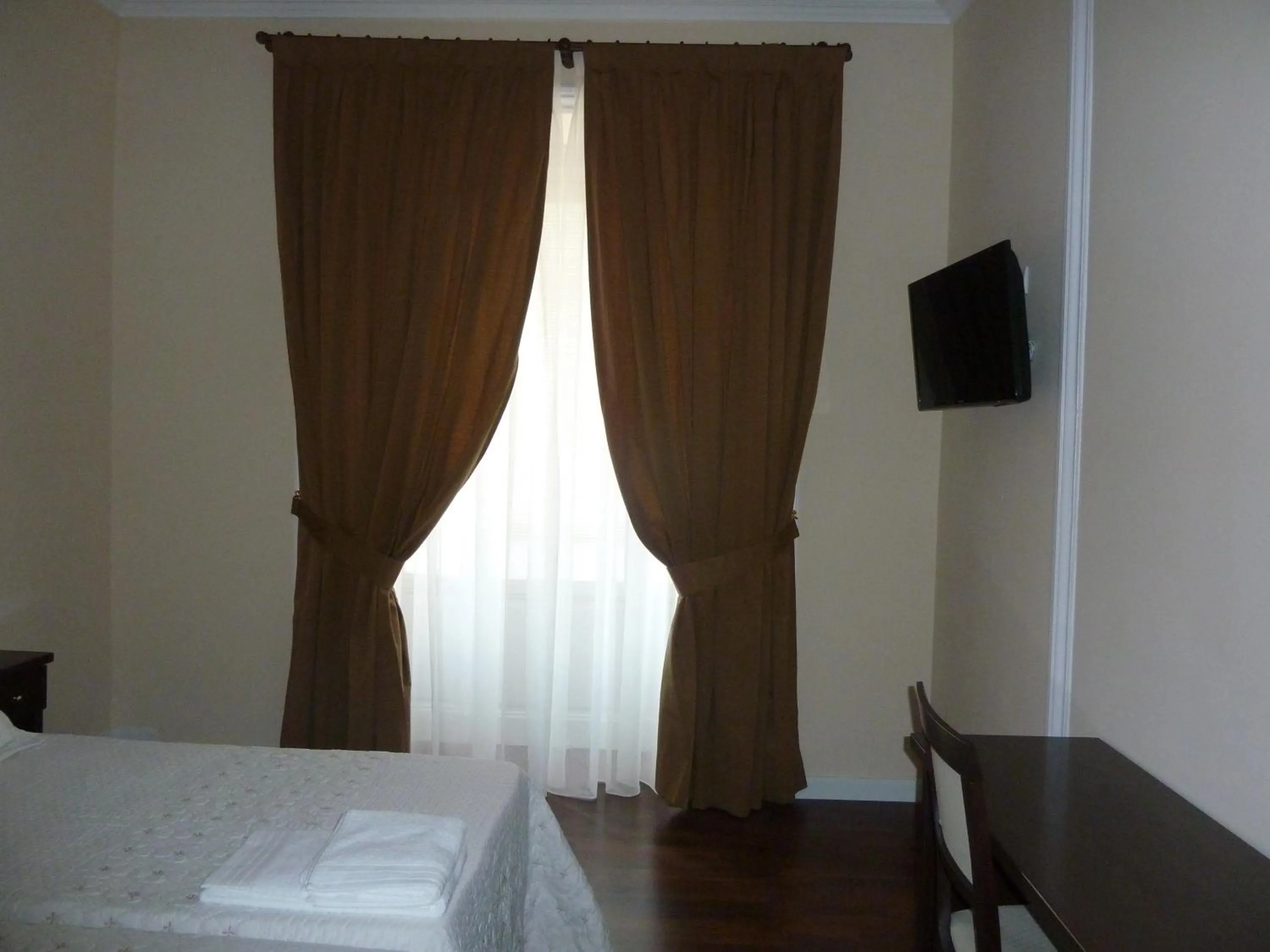 Day, Bed in Hostal Mayor