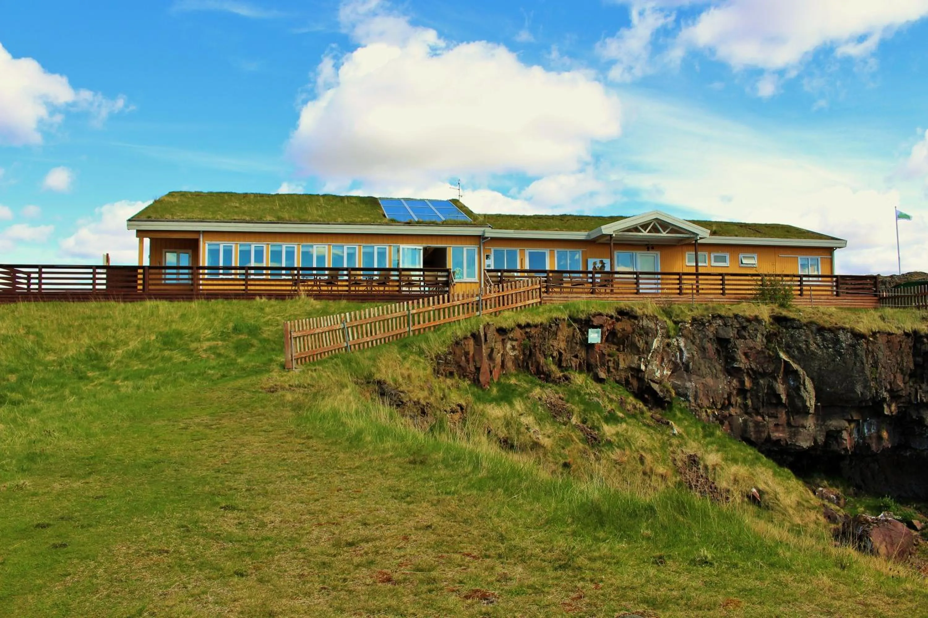 Garden in Fossatún Sunset Cottage