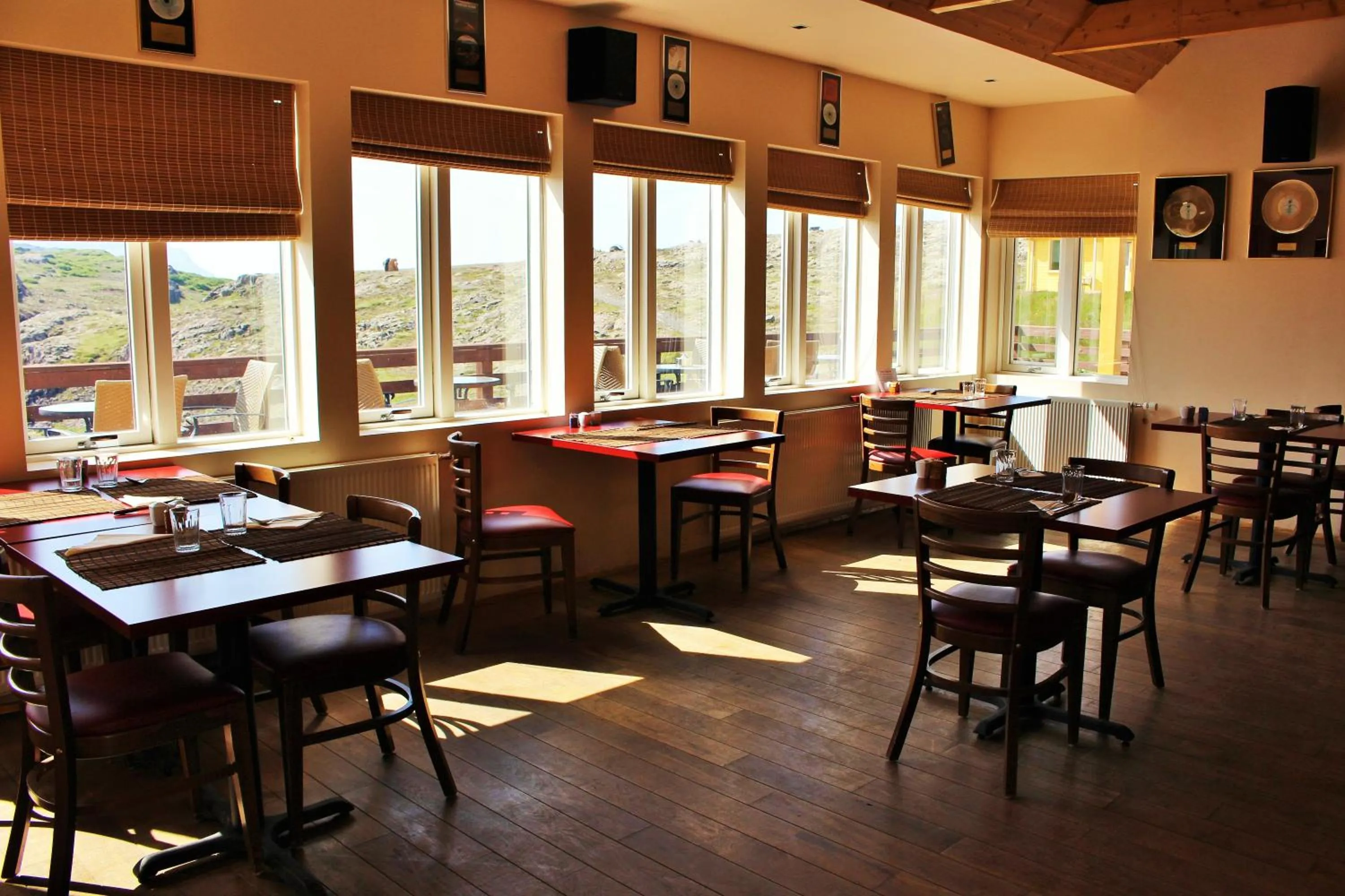 Restaurant/places to eat in Fossatún Sunset Cottage