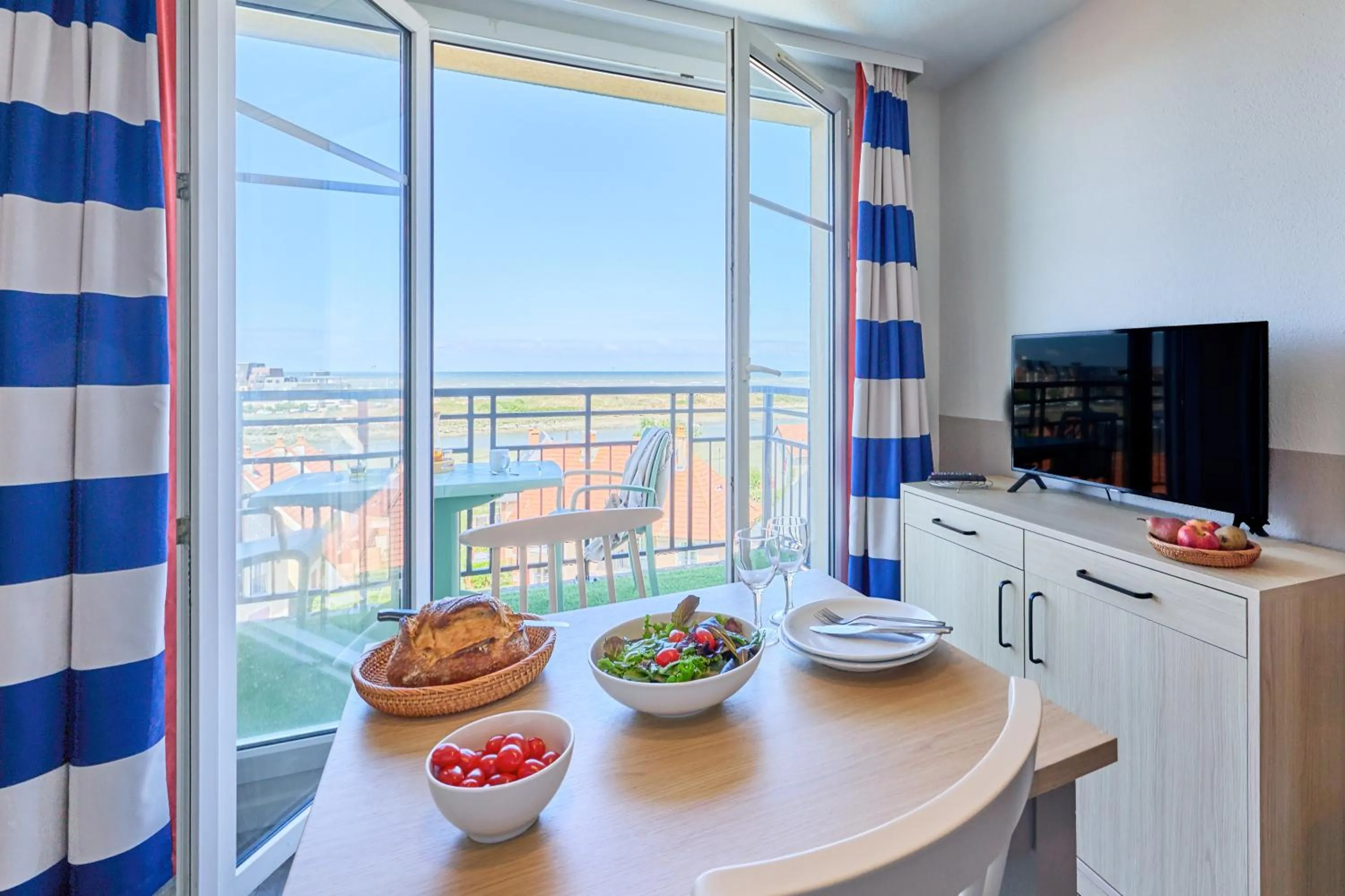 TV and multimedia in Residence Pierre & Vacances Port Guillaume