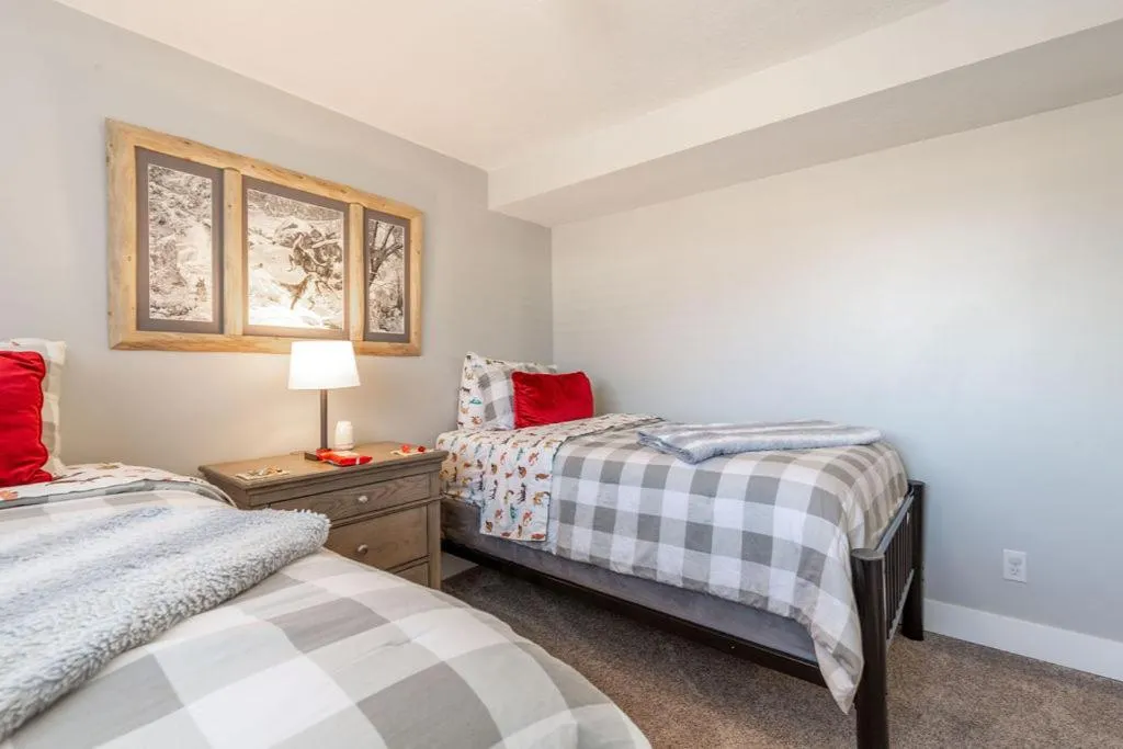 Bed in Fly Away Home