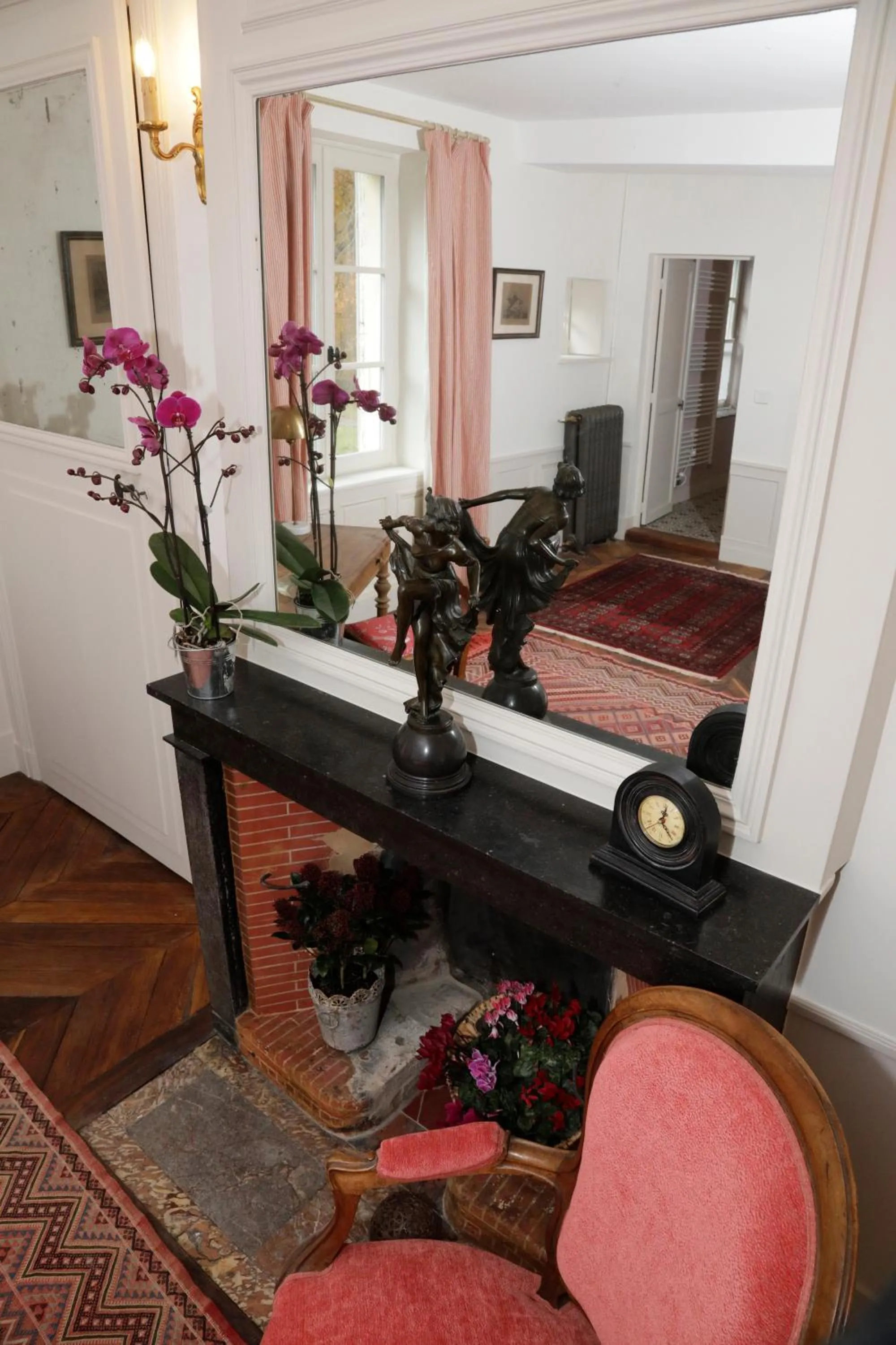 Decorative detail, Bed in Domaine du Plessis