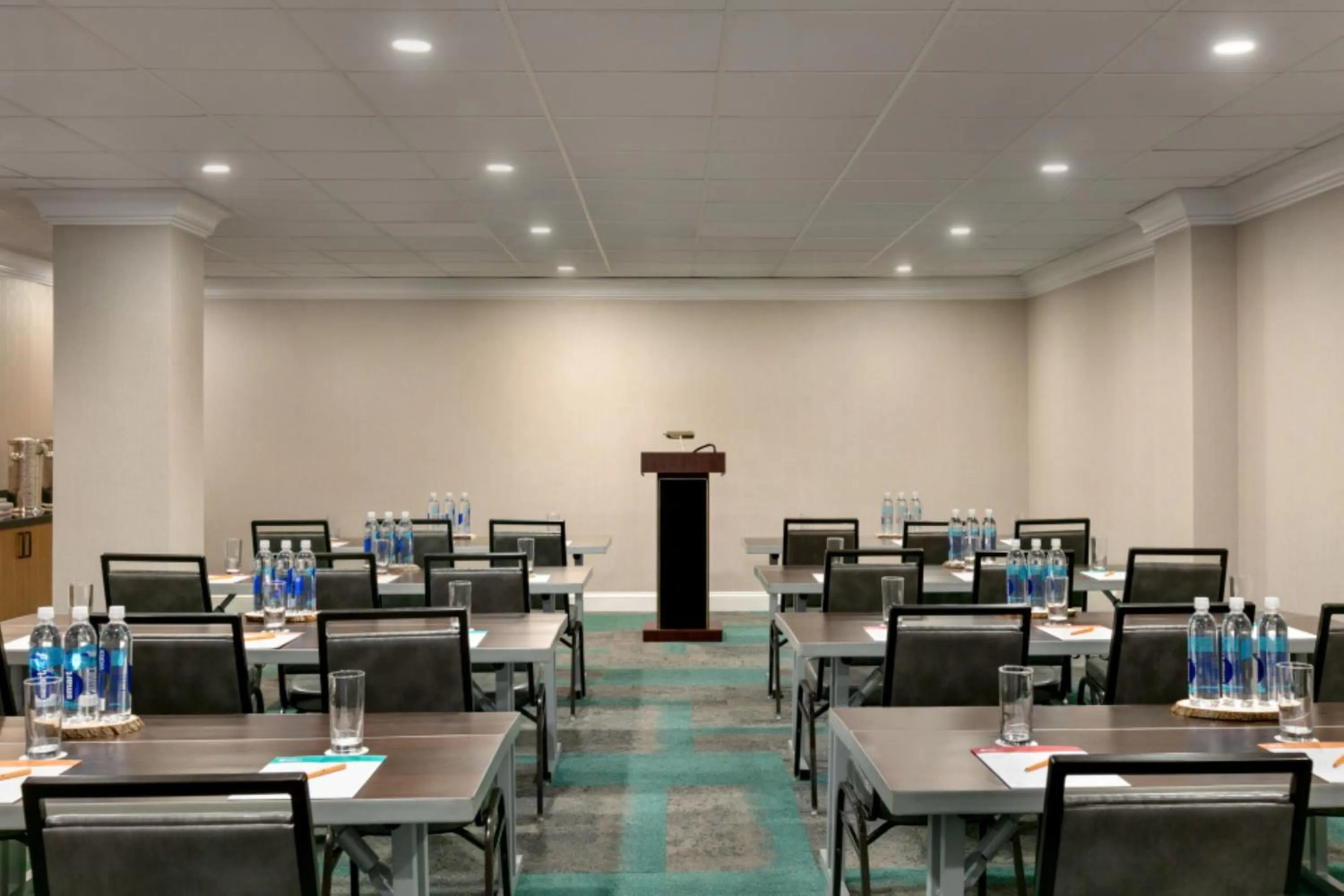 Meeting/conference room in Hotel Indigo Savannah Historic District by IHG