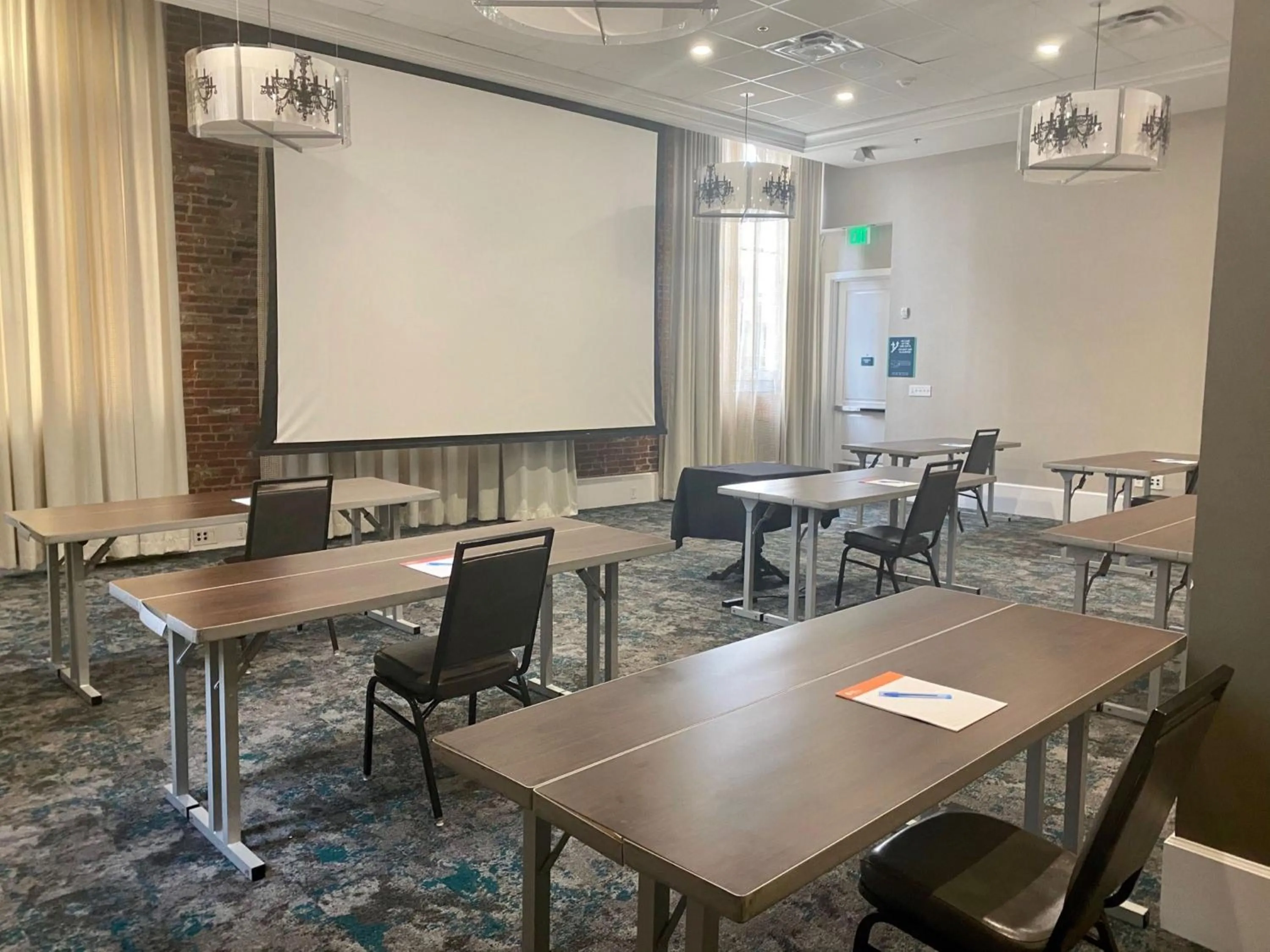 Meeting/conference room in Hotel Indigo Savannah Historic District by IHG