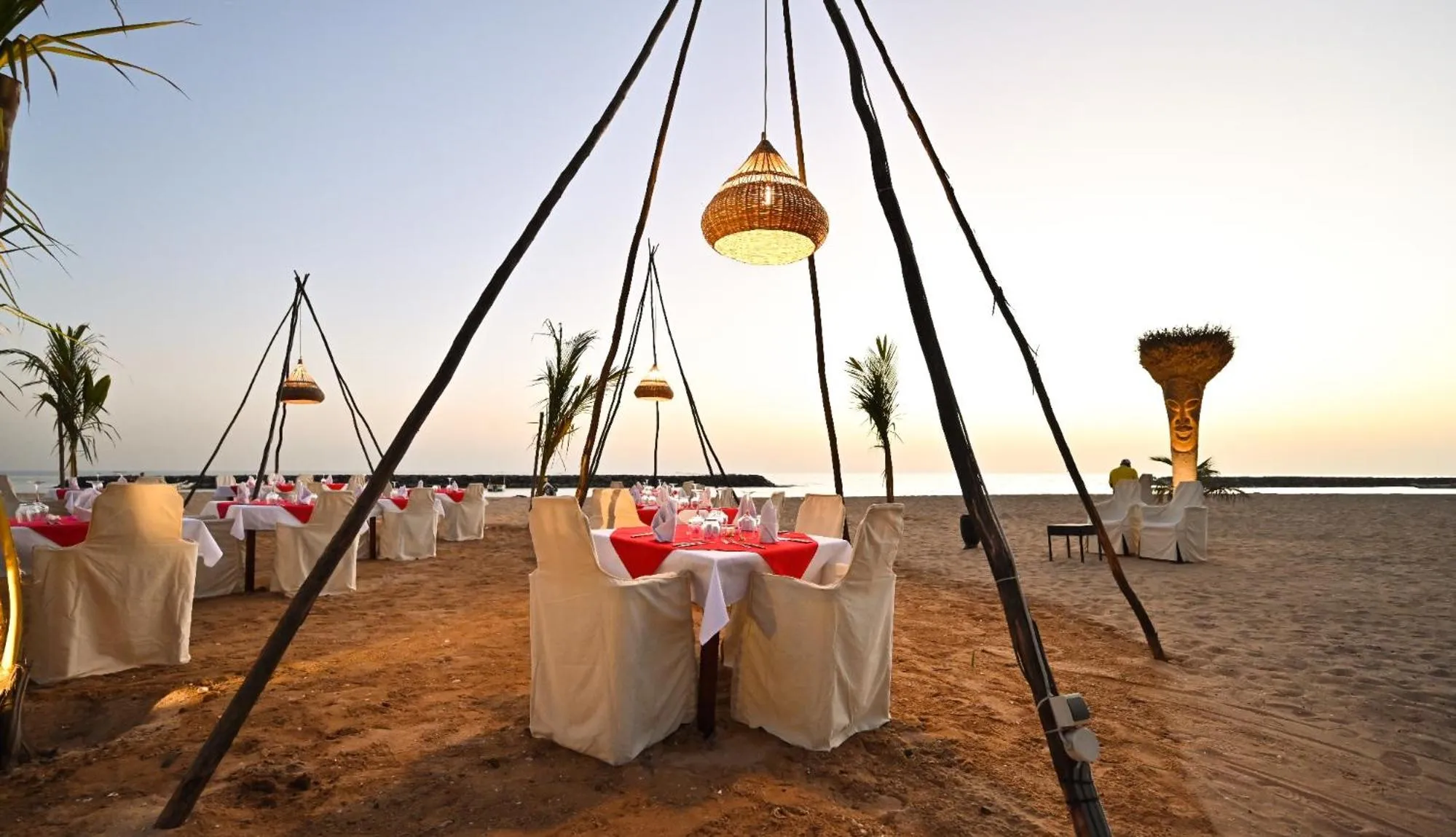 Restaurant/places to eat in Le Saly Hotel & Hotel Club Filaos - All Inclusive