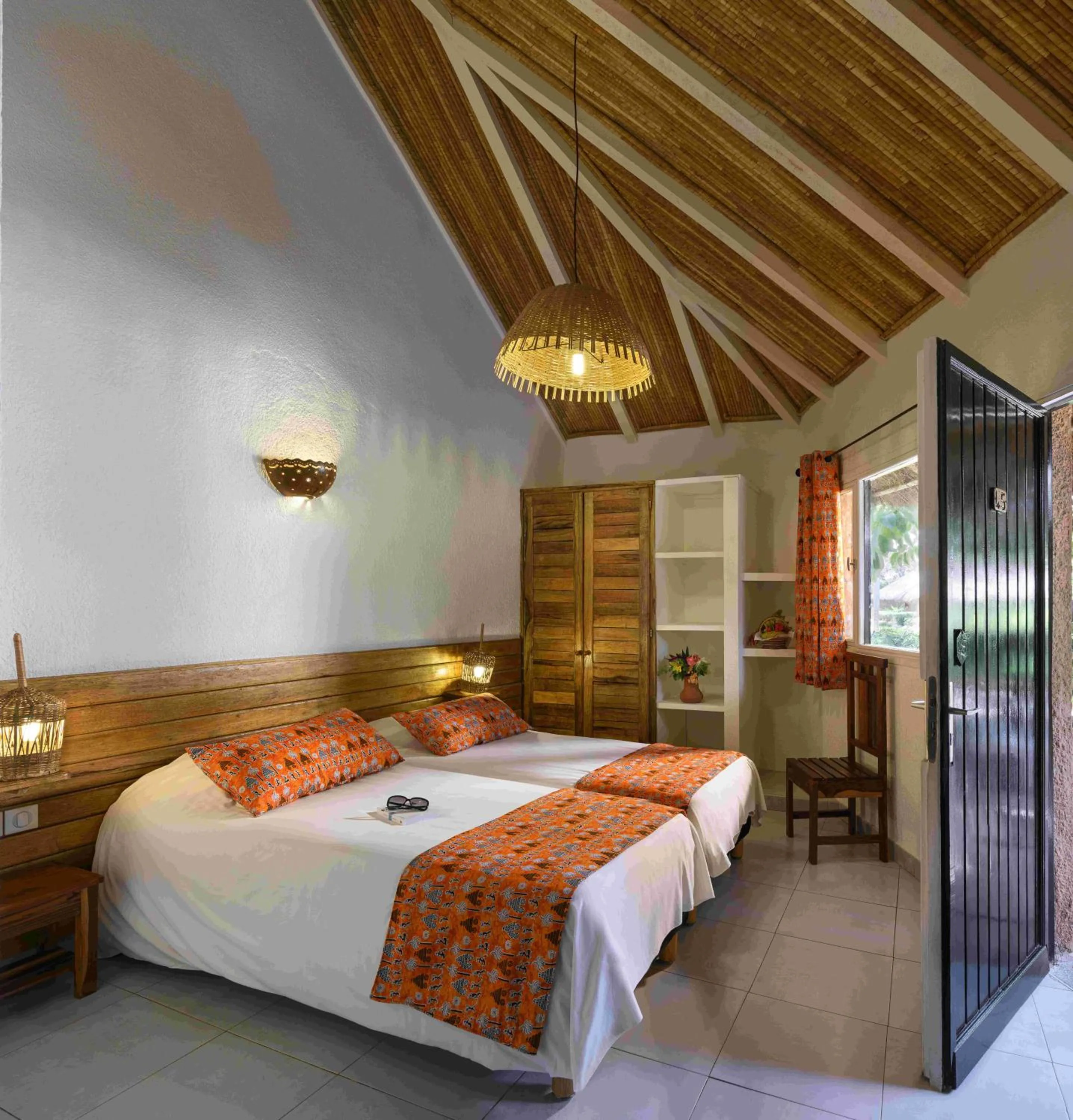 Sea view, Bed in Le Saly Hotel & Hotel Club Filaos - All Inclusive