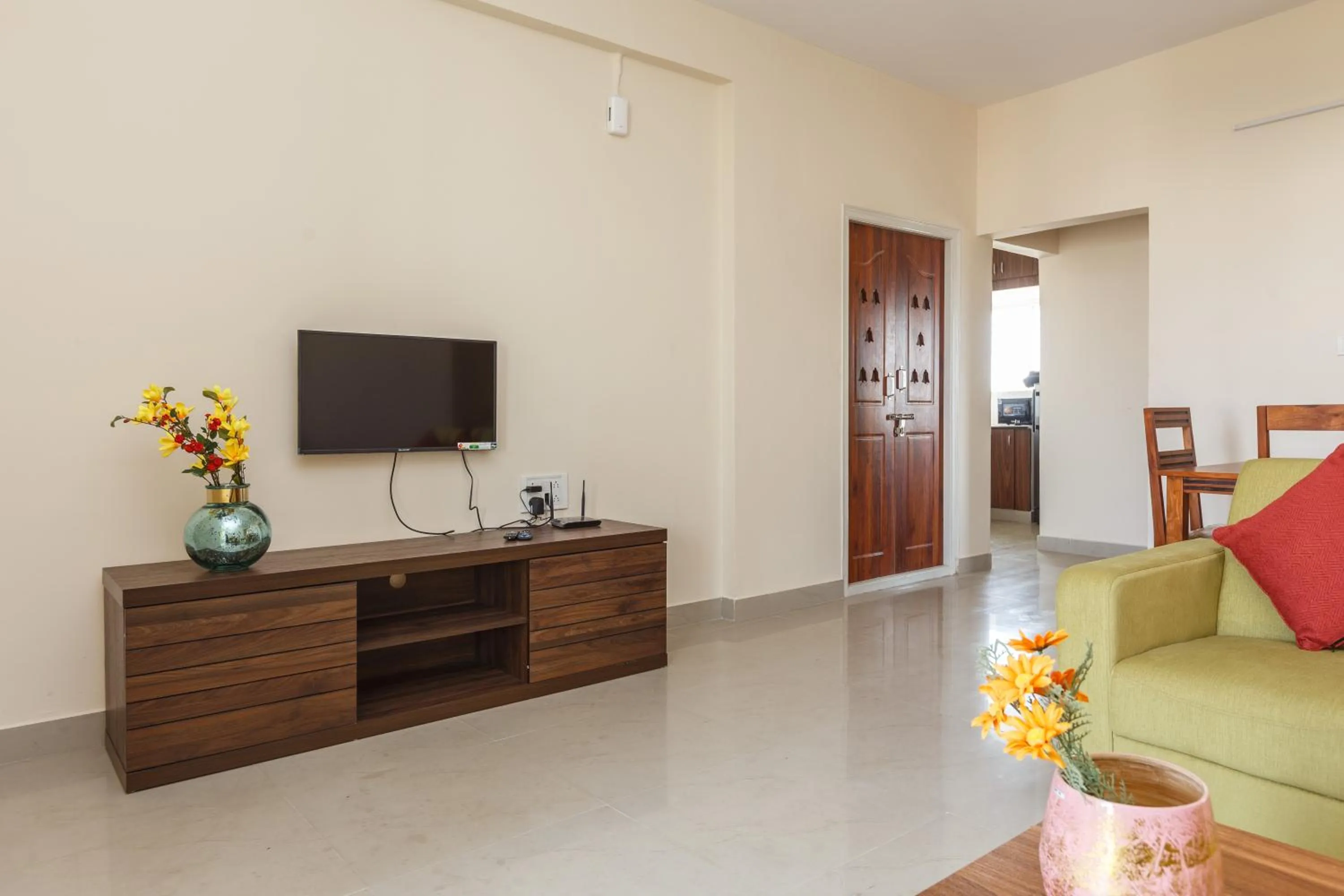 TV and multimedia in Misty Meridian Serviced Apartments