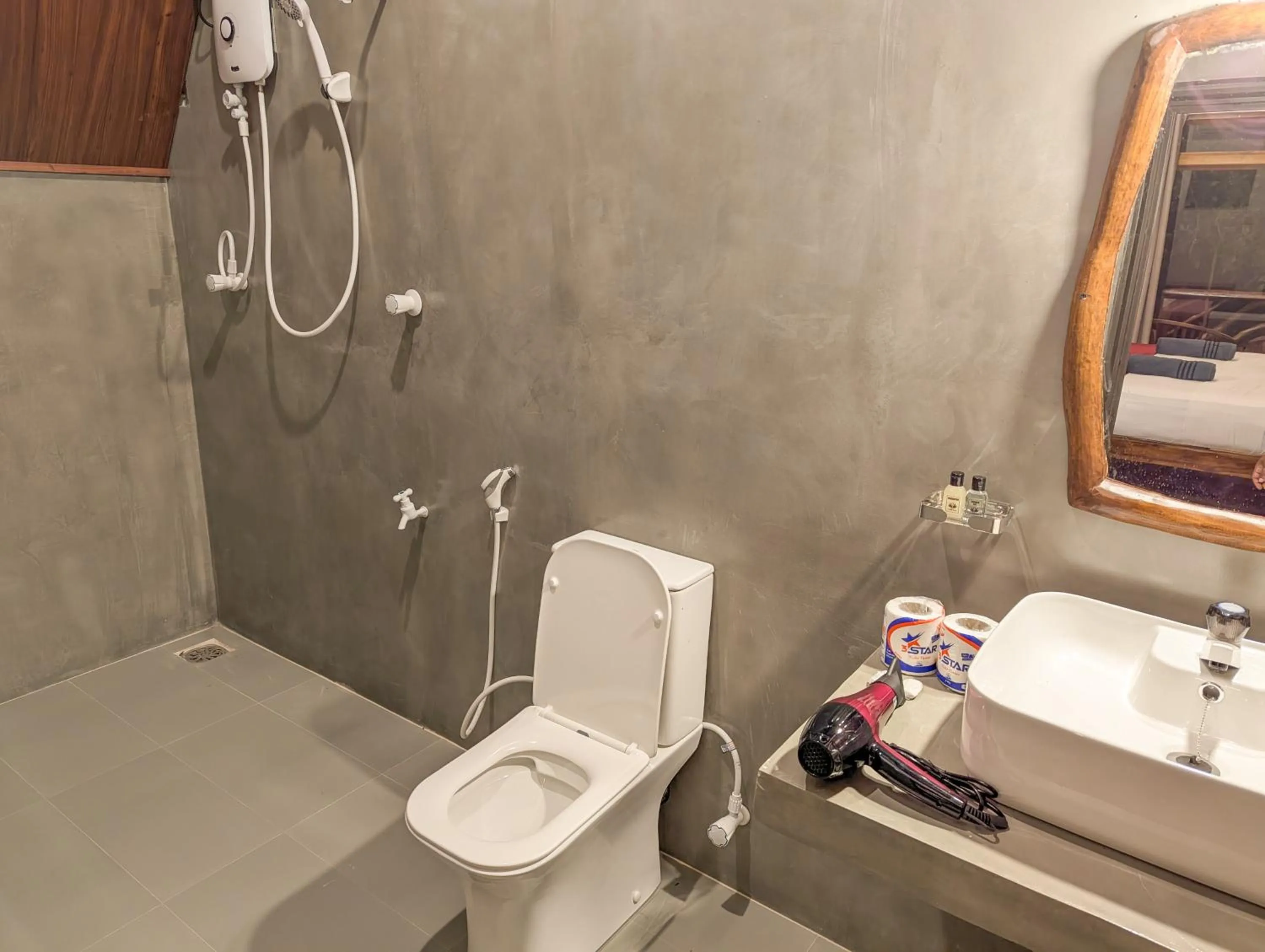 Sigiri Choona Lodge 'unique sunrise viewpoint'