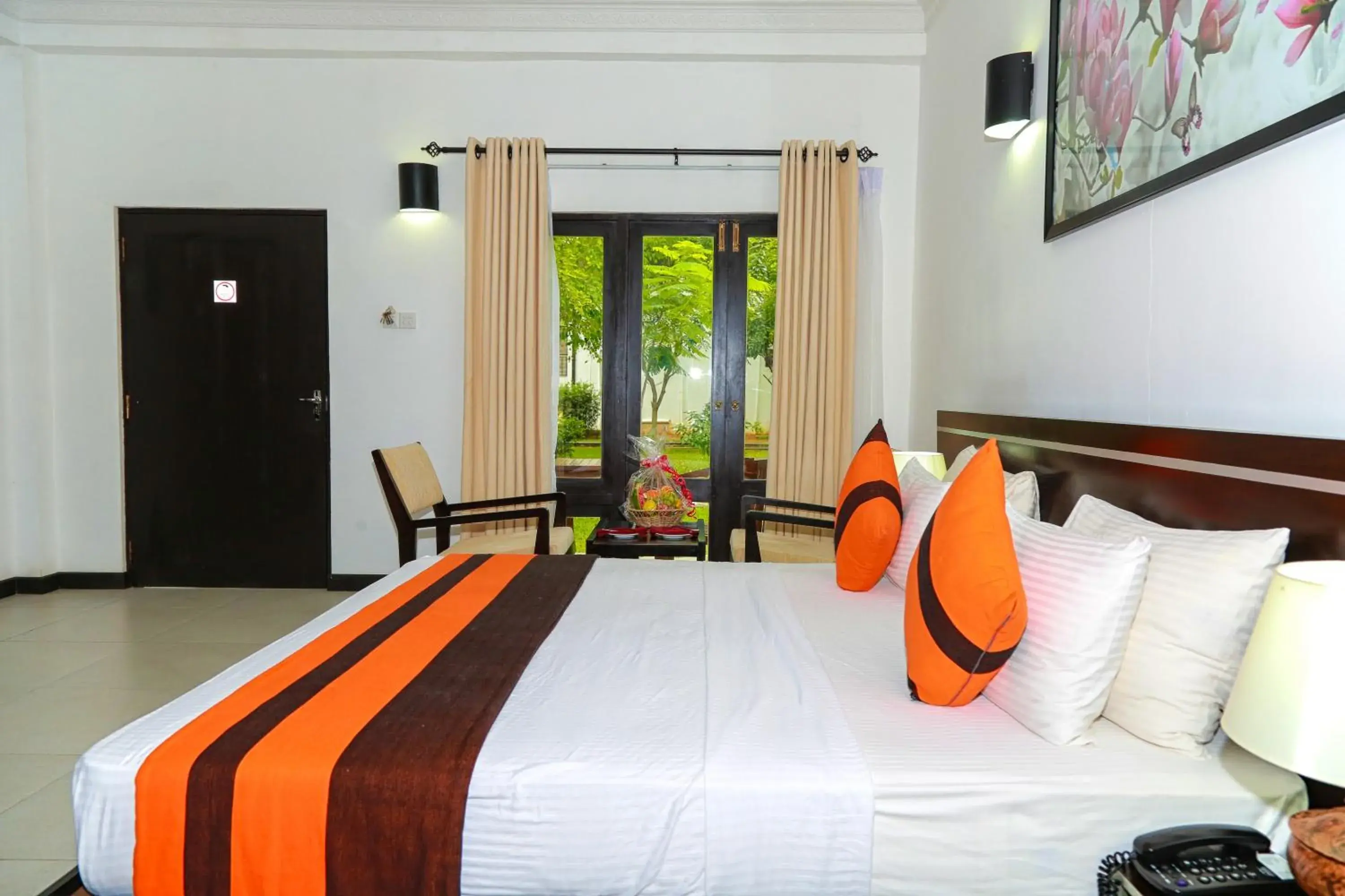 Deluxe Double/Twin Room with with 10% Discount on F&B, Laundry in Oak Ray Elephant Lake Deluxe Double/Twin Room with with 10% Discount on F&B, Laundry in Oak Ray Elephant Lake